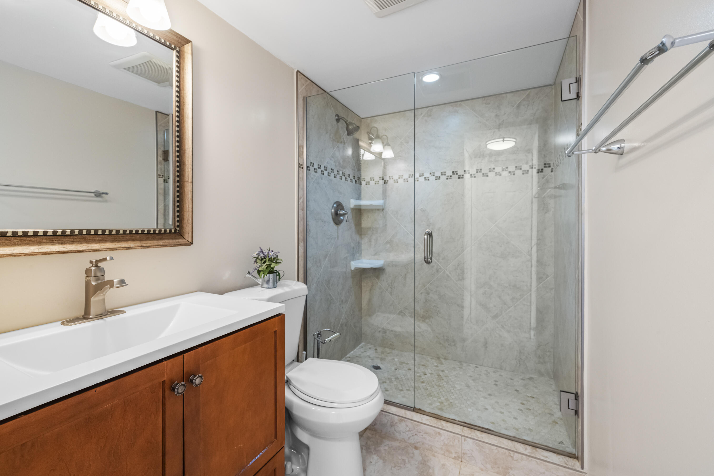 NO 61 PALM-AIRE COUNTRY CLUB - Residential Lease