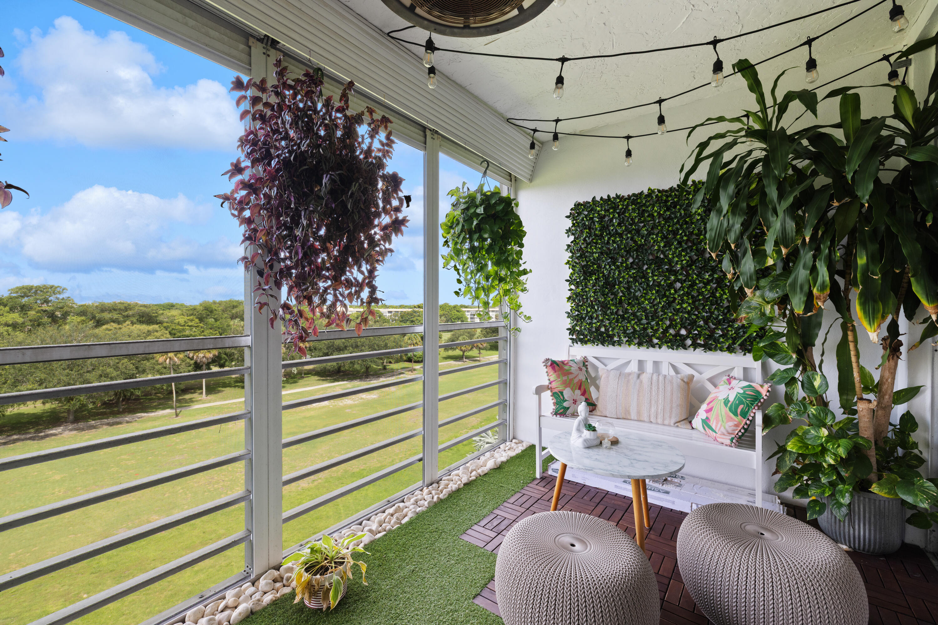 NO 61 PALM-AIRE COUNTRY CLUB - Residential Lease