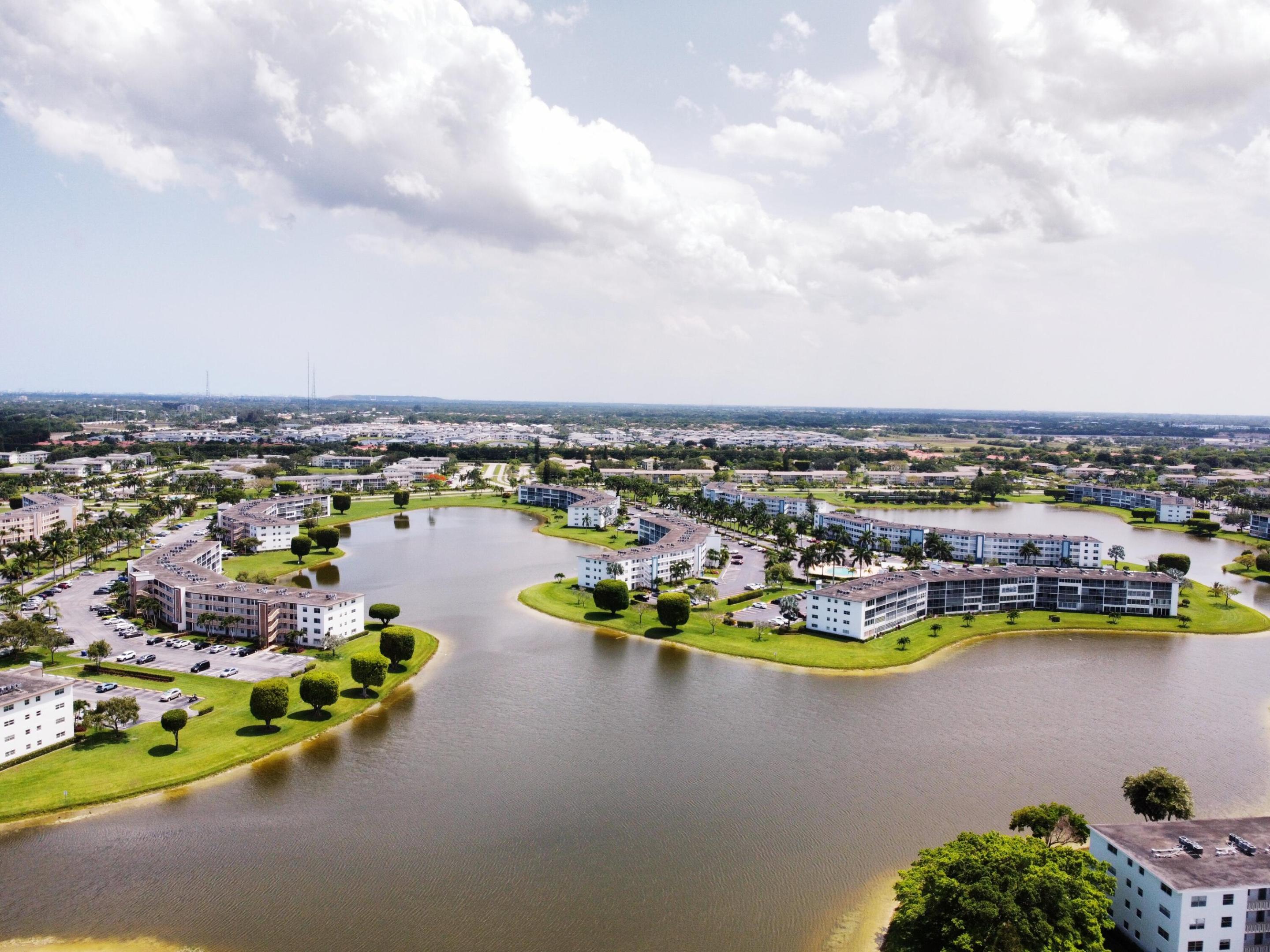CORNWALL AT CENTURY VILLAGE CONDO - Residential Lease