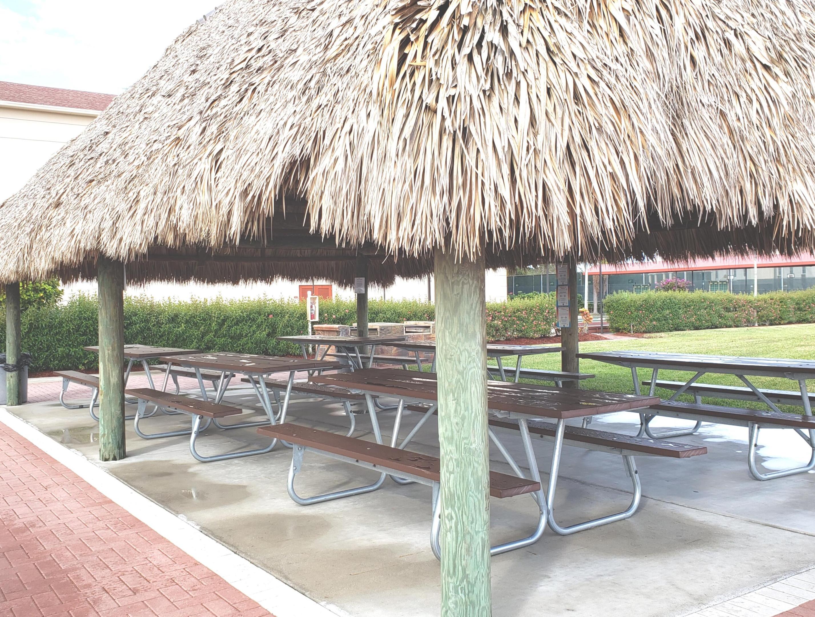 CORNWALL AT CENTURY VILLAGE CONDO - Residential Lease