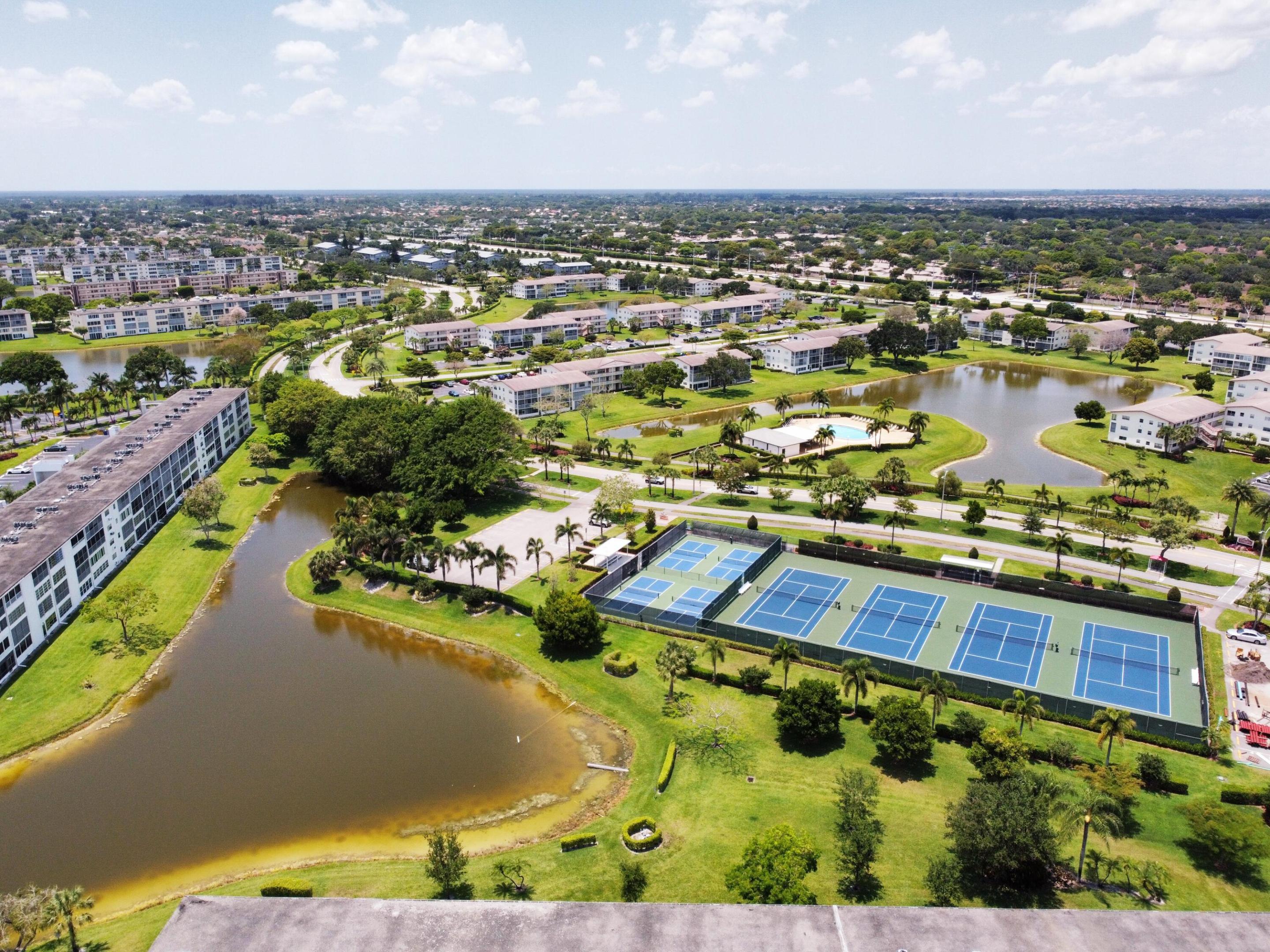 CORNWALL AT CENTURY VILLAGE CONDO - Residential Lease