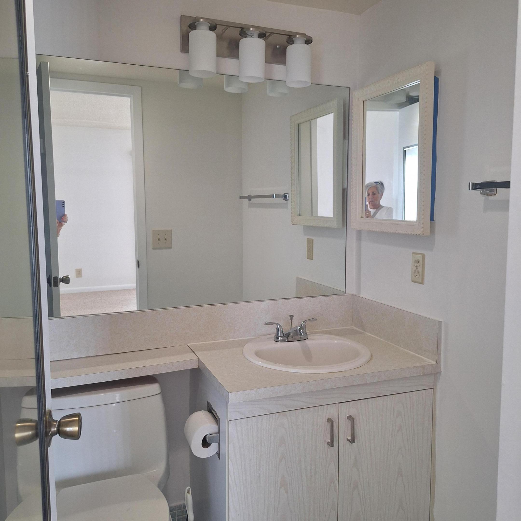 CORNWALL AT CENTURY VILLAGE CONDO - Residential Lease