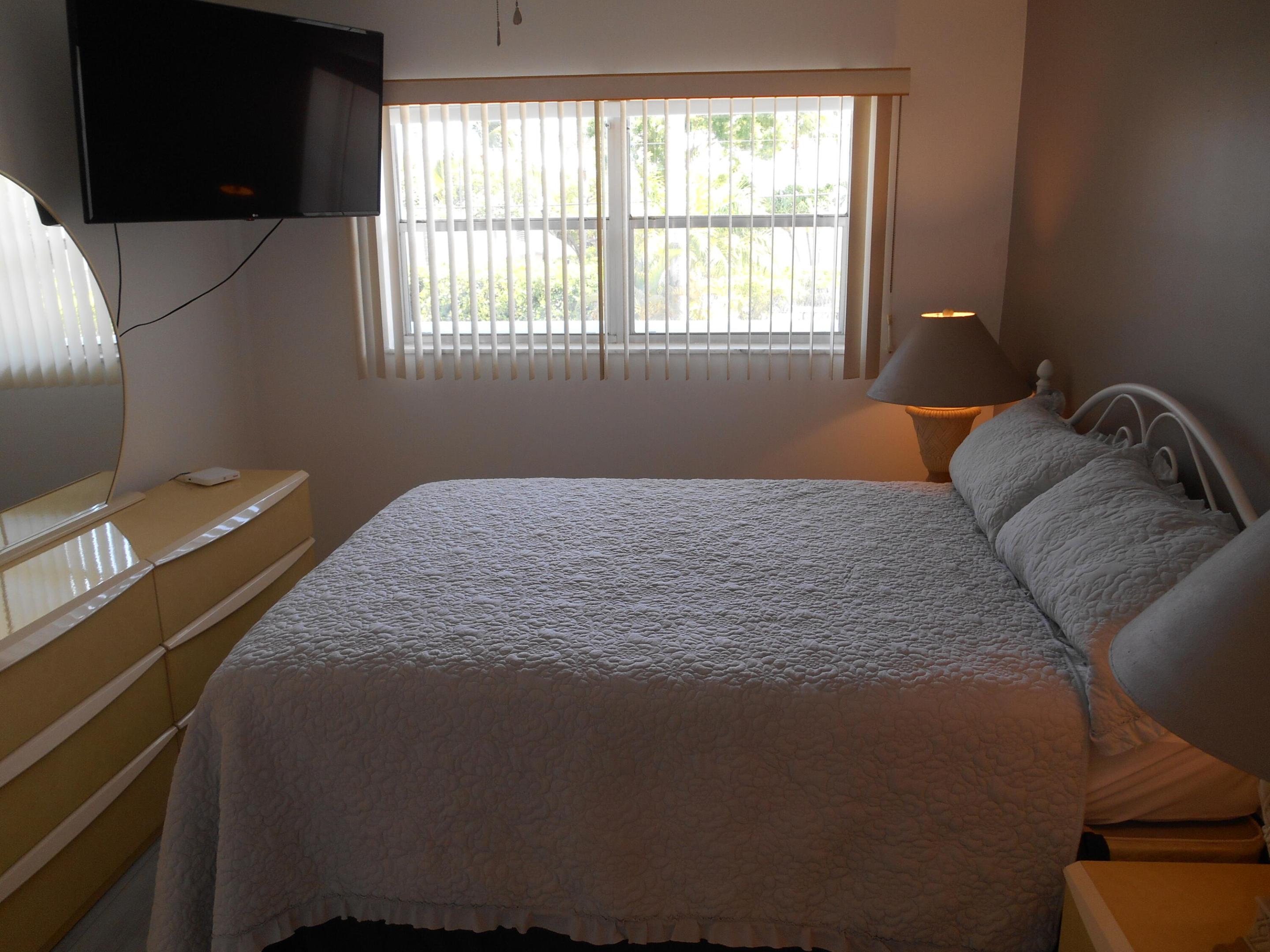 SEAGATE OF GULFSTREAM CONDO - Residential Lease
