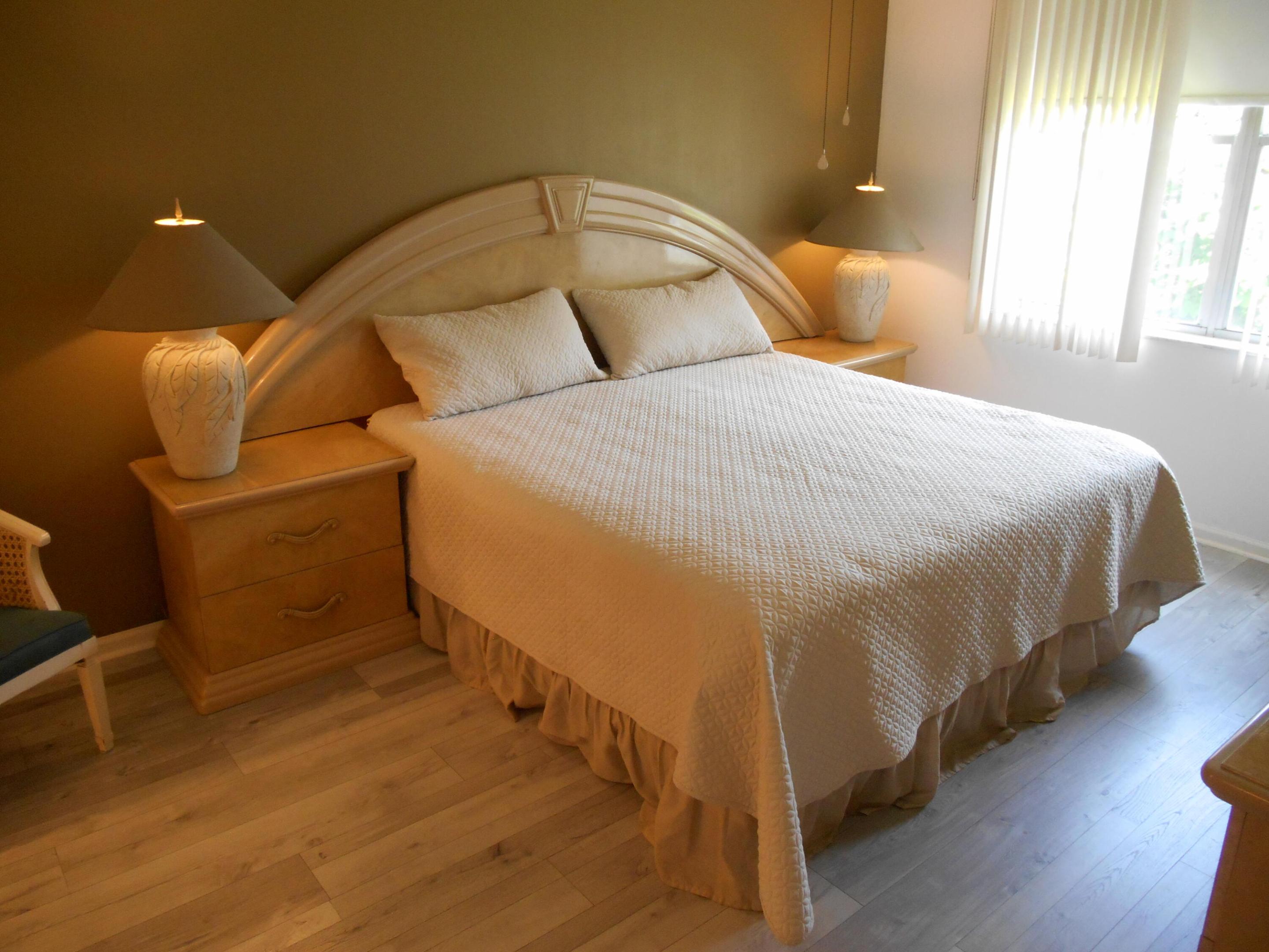 SEAGATE OF GULFSTREAM CONDO - Residential Lease