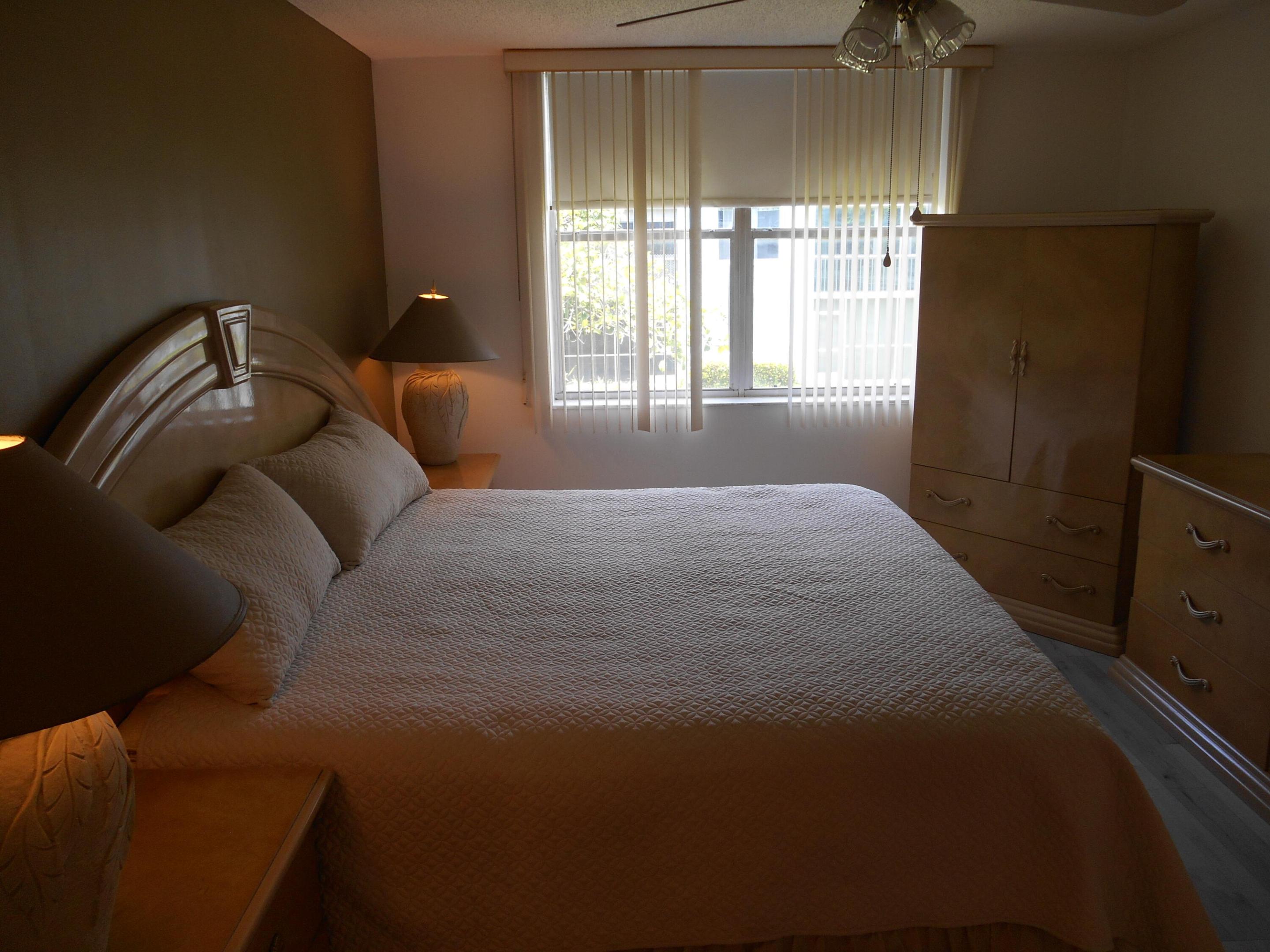 SEAGATE OF GULFSTREAM CONDO - Residential Lease