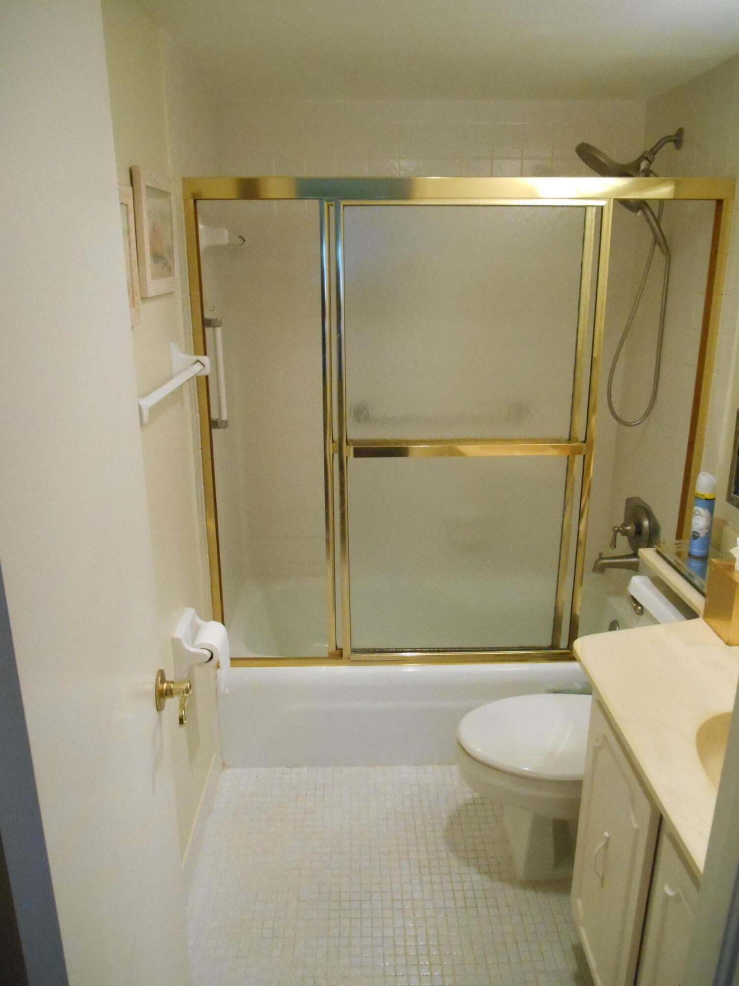 SEAGATE OF GULFSTREAM CONDO - Residential Lease
