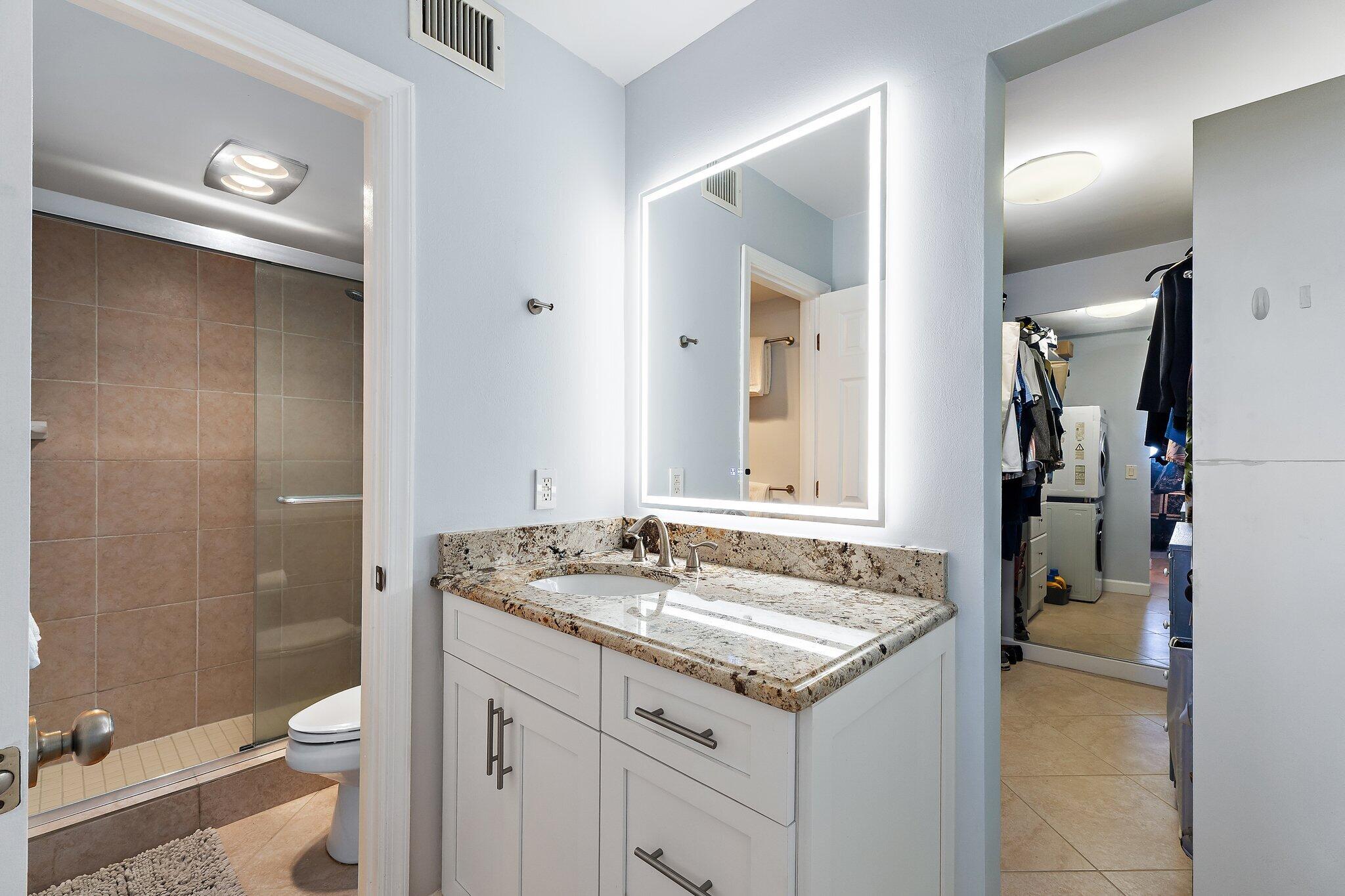 GEMINI CONDO - Residential