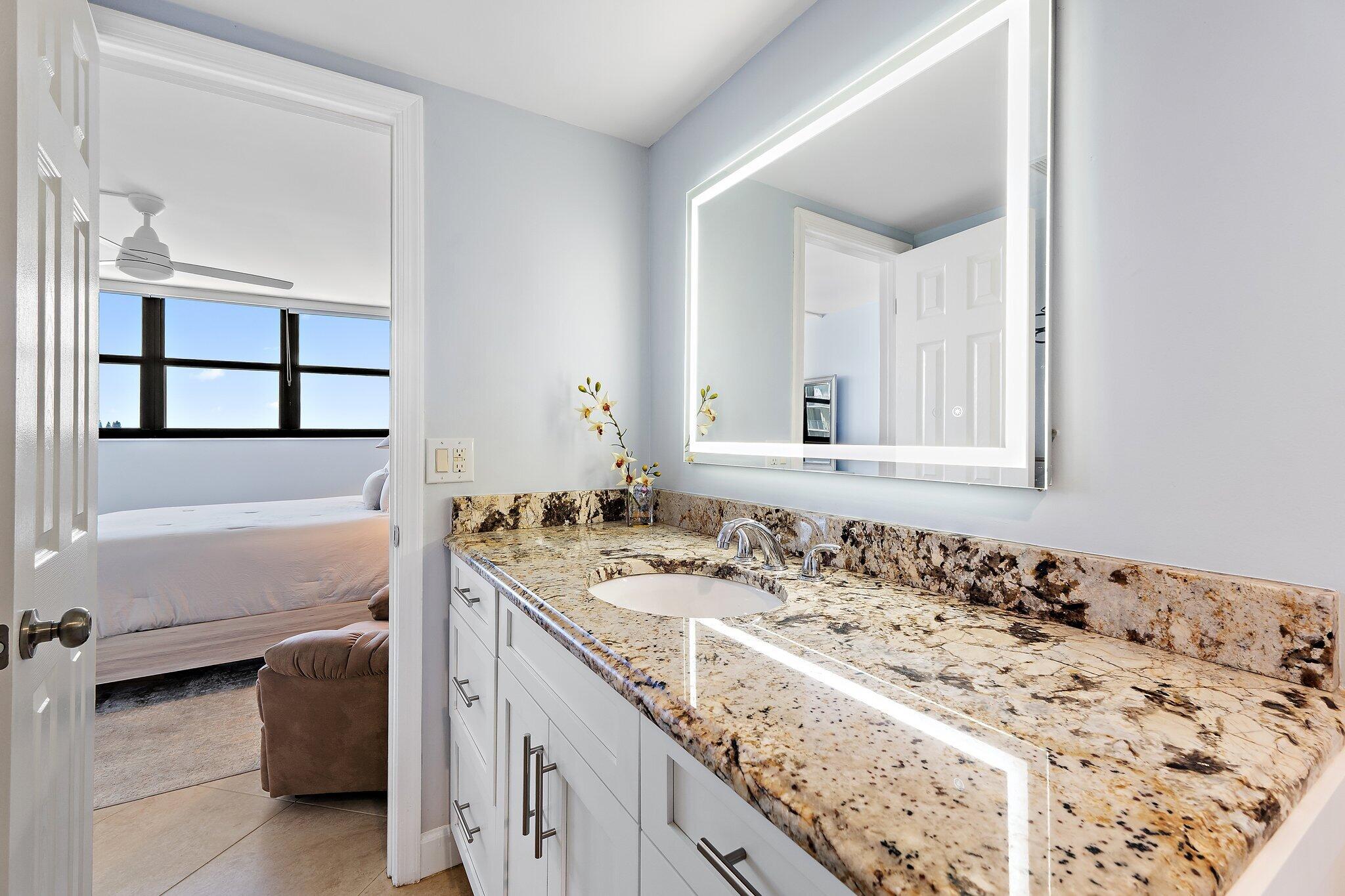 GEMINI CONDO - Residential