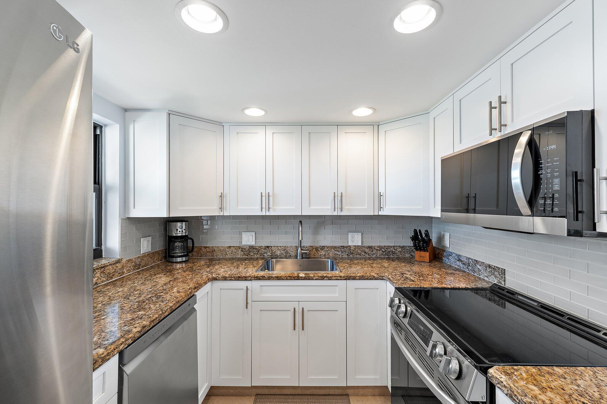 GEMINI CONDO - Residential