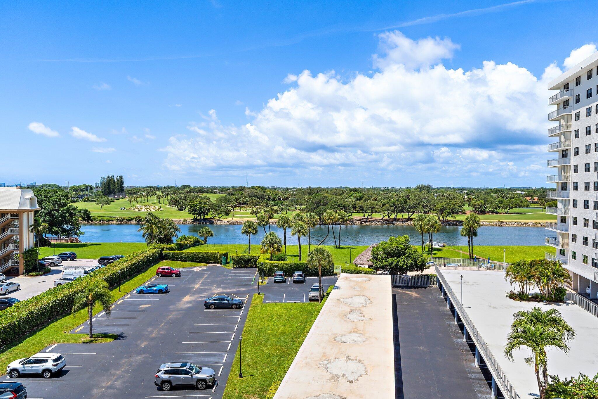 GEMINI CONDO - Residential