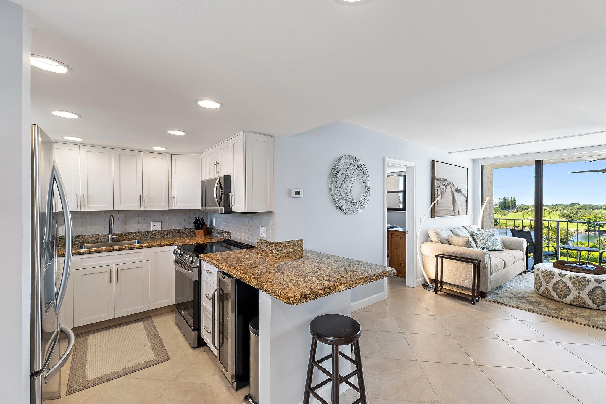 GEMINI CONDO - Residential