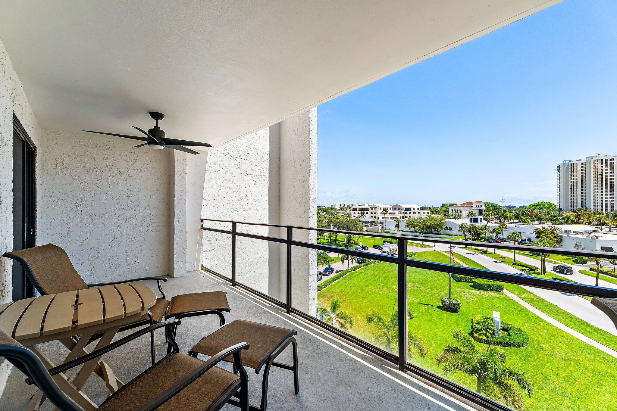 GEMINI CONDO - Residential