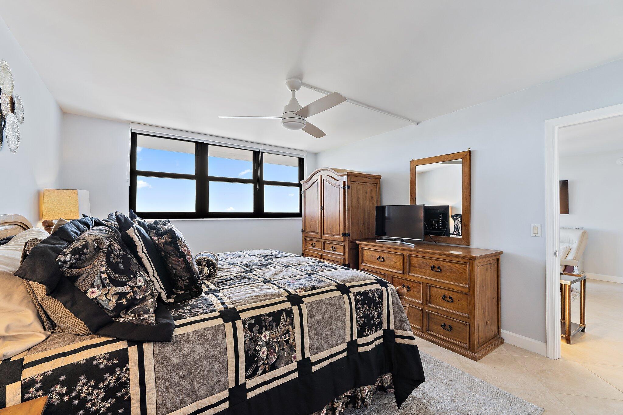 GEMINI CONDO - Residential