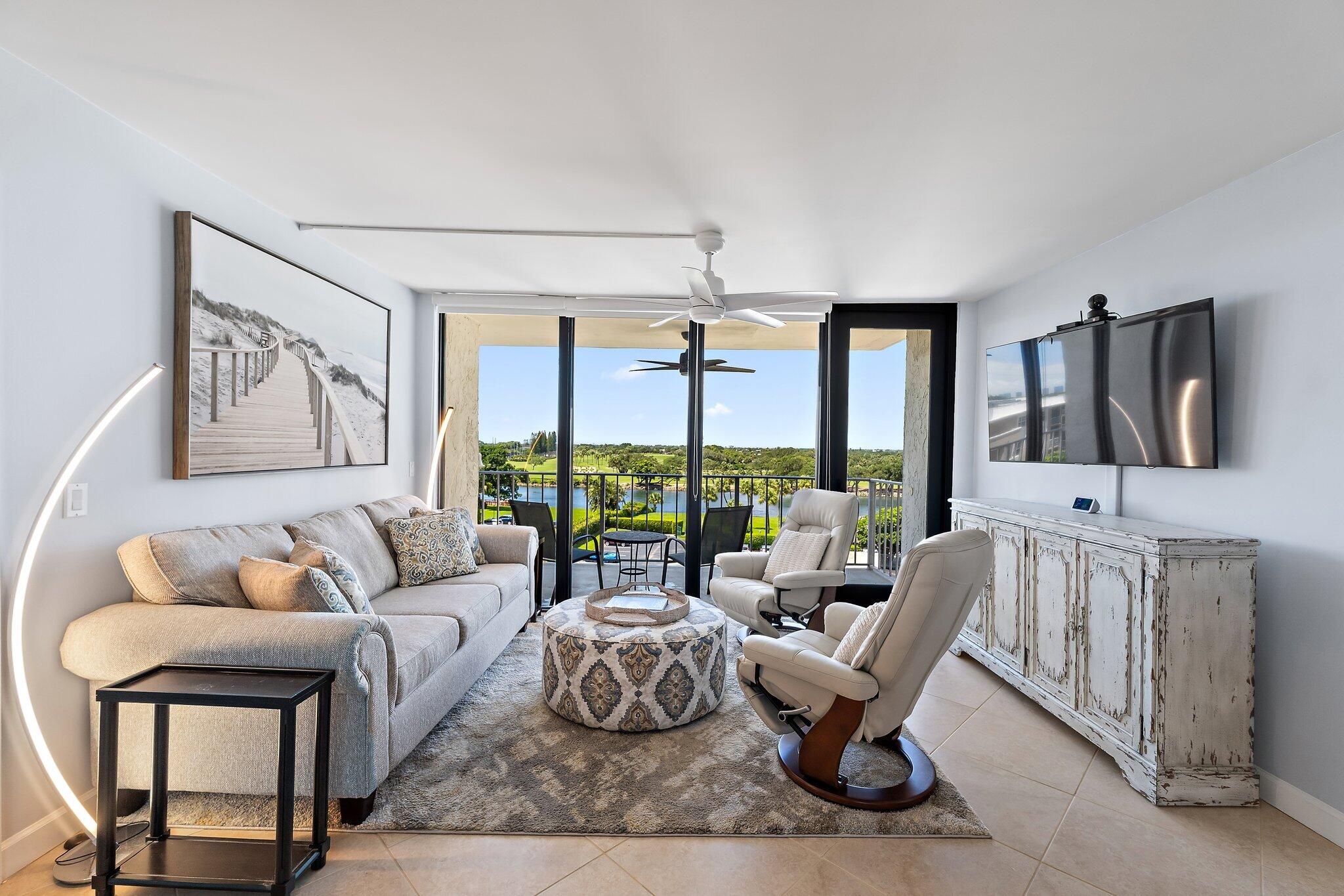 GEMINI CONDO - Residential