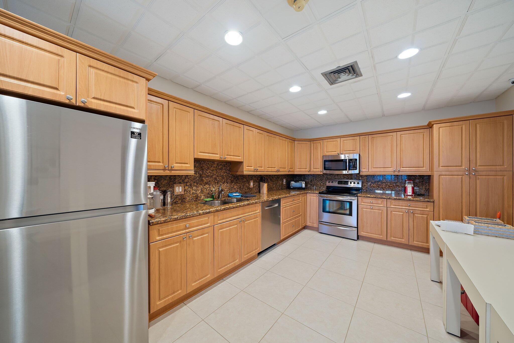 GEMINI CONDO - Residential