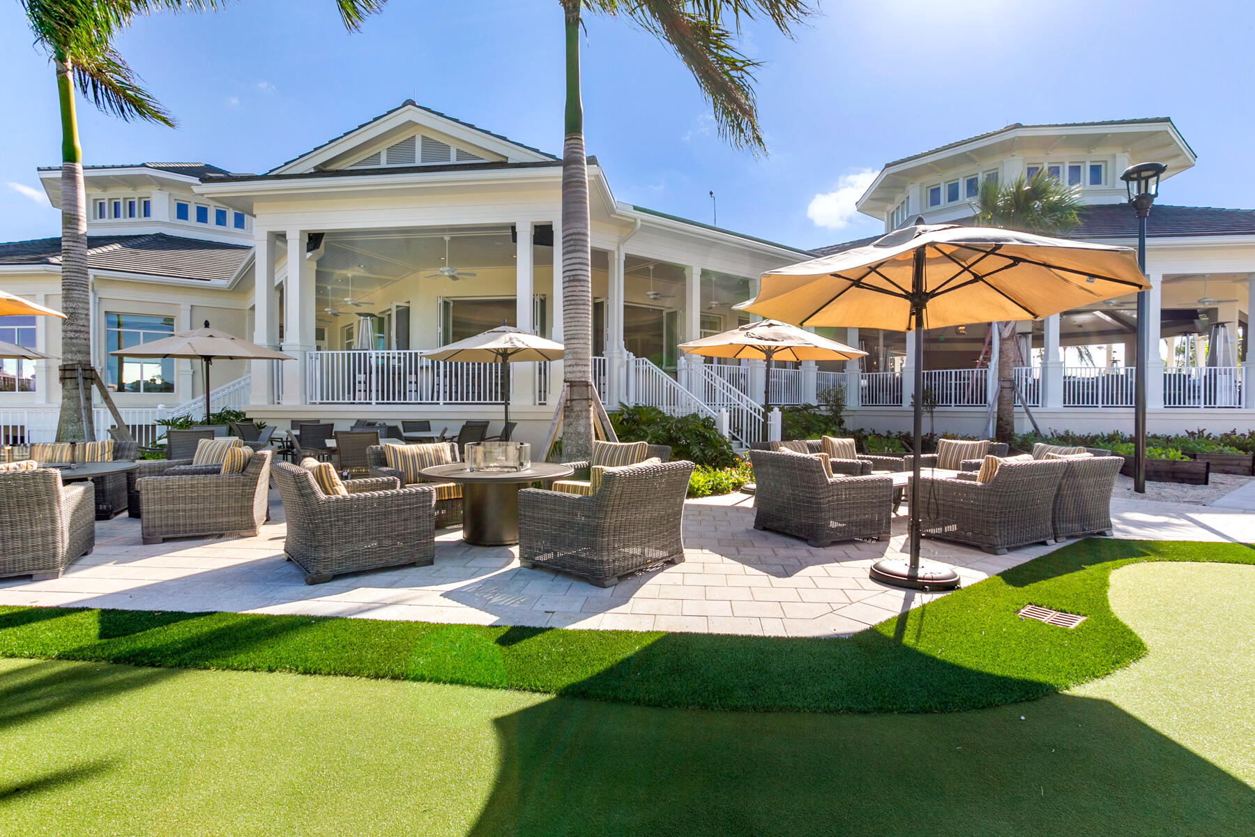 GEMINI CONDO - Residential