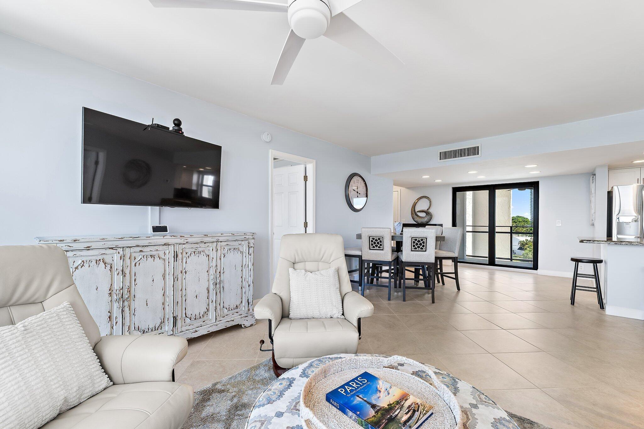 GEMINI CONDO - Residential