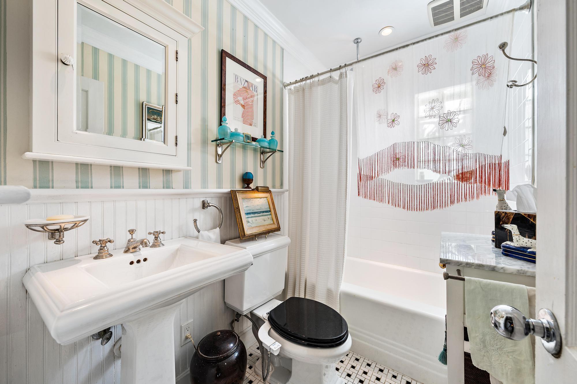 HOMEWOOD - Residential