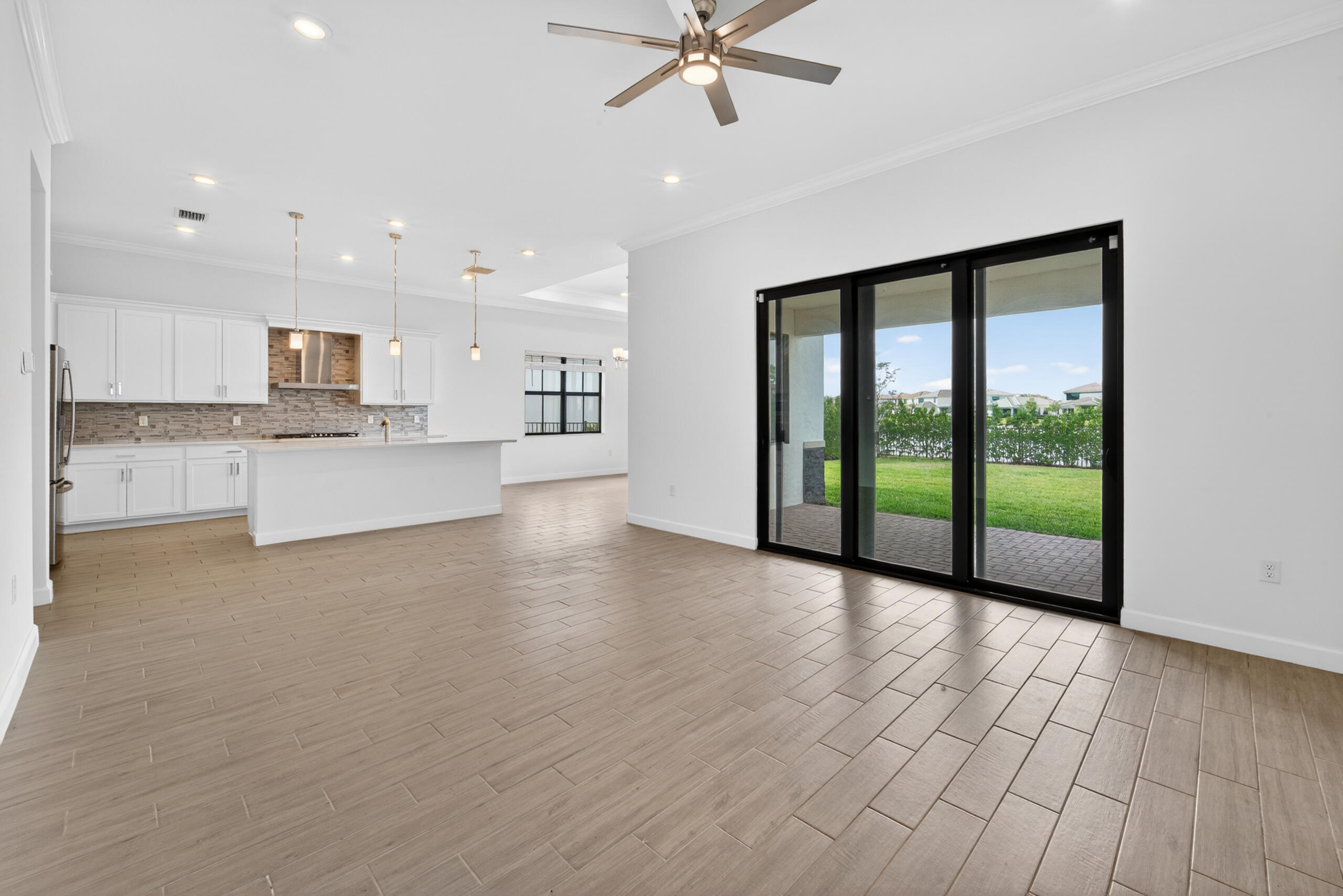 TESORO PLAT NO 20 - Residential