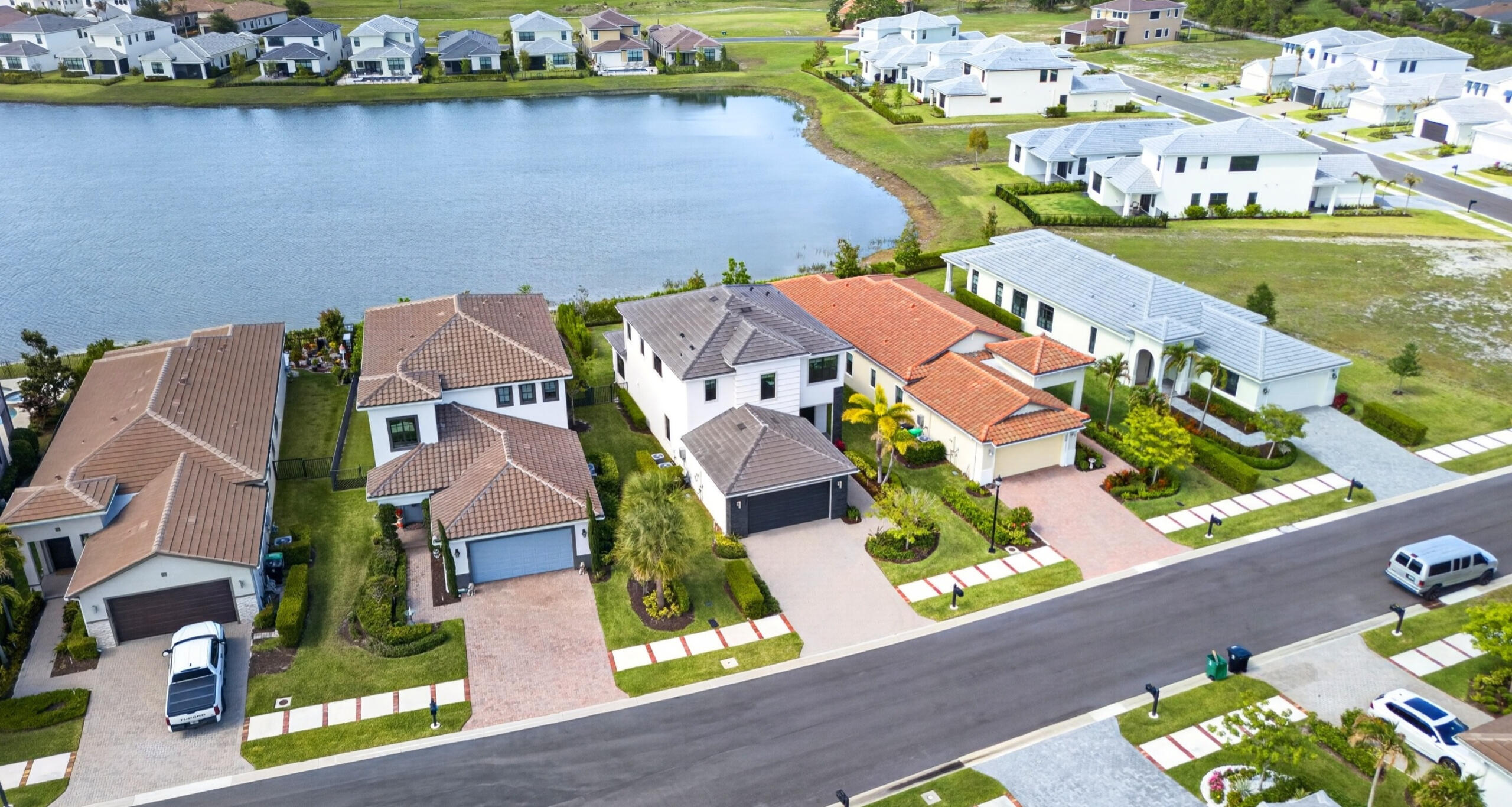 TESORO PLAT NO 20 - Residential