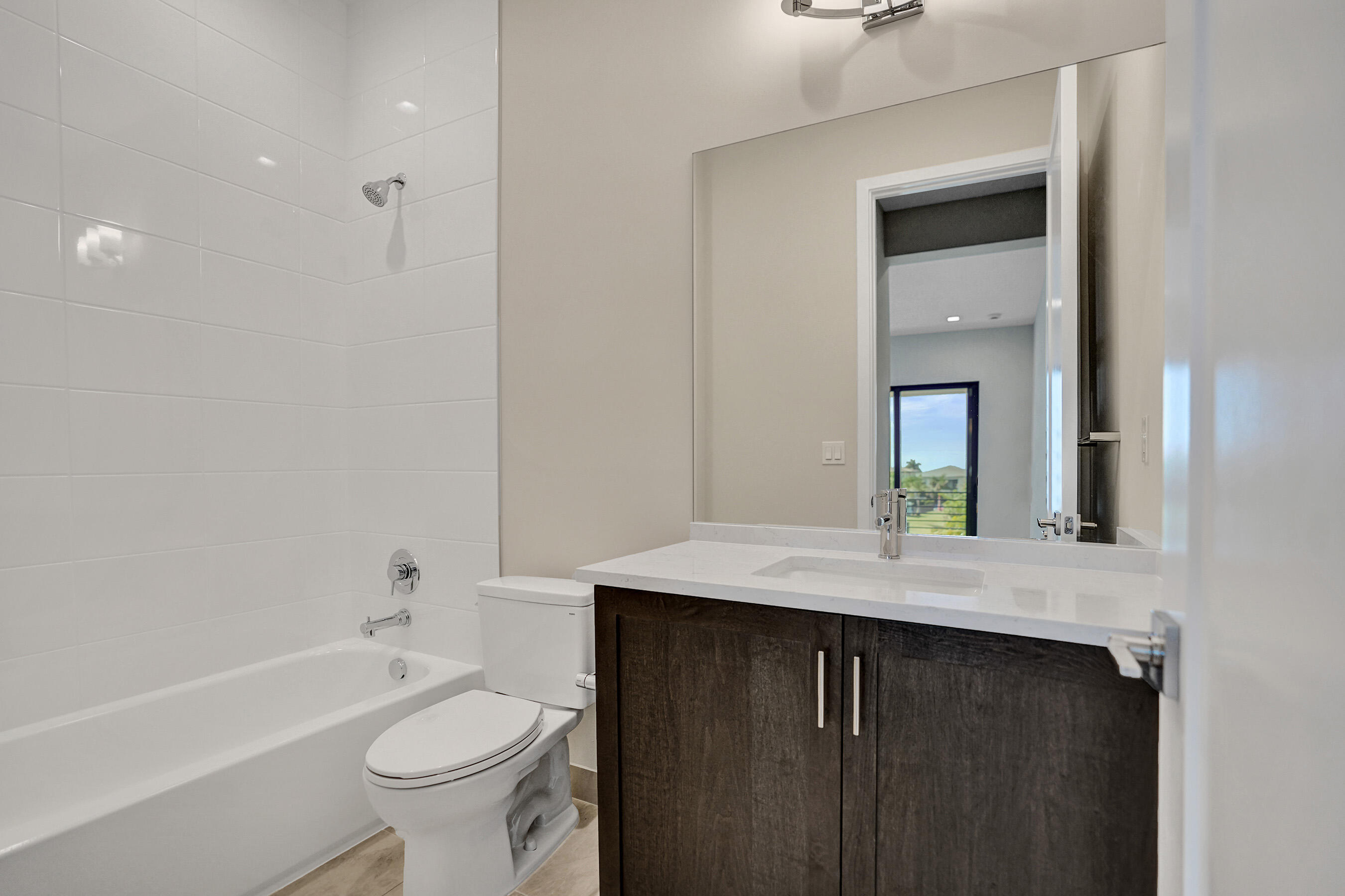 LOTUS EDGE - Residential