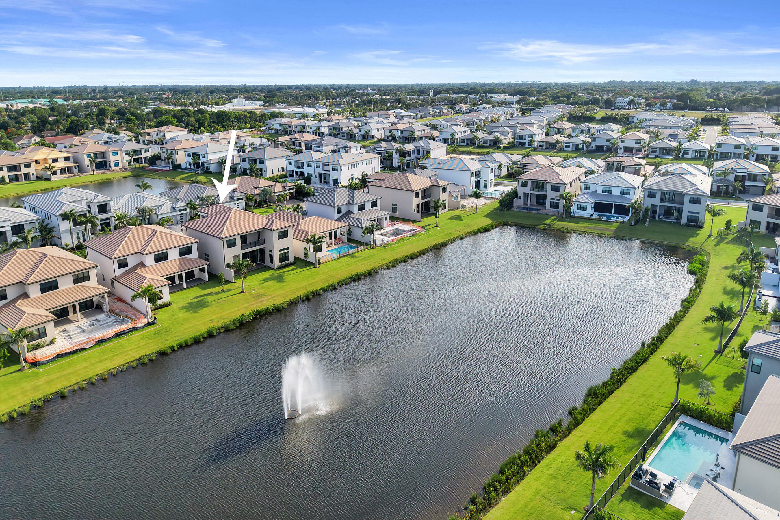 LOTUS EDGE - Residential