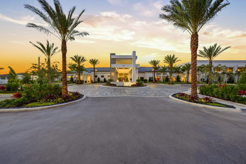 LOTUS EDGE - Residential