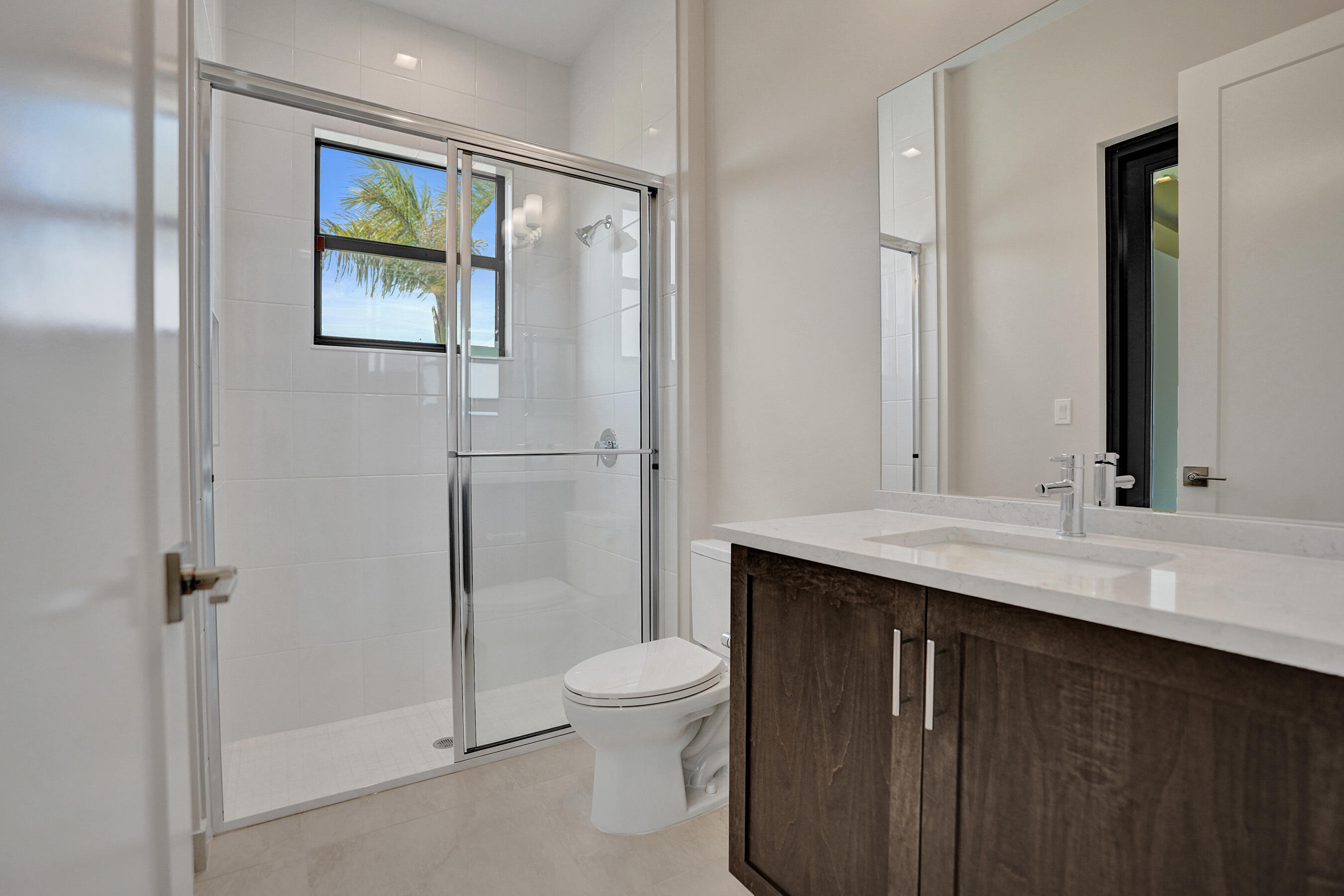 LOTUS EDGE - Residential