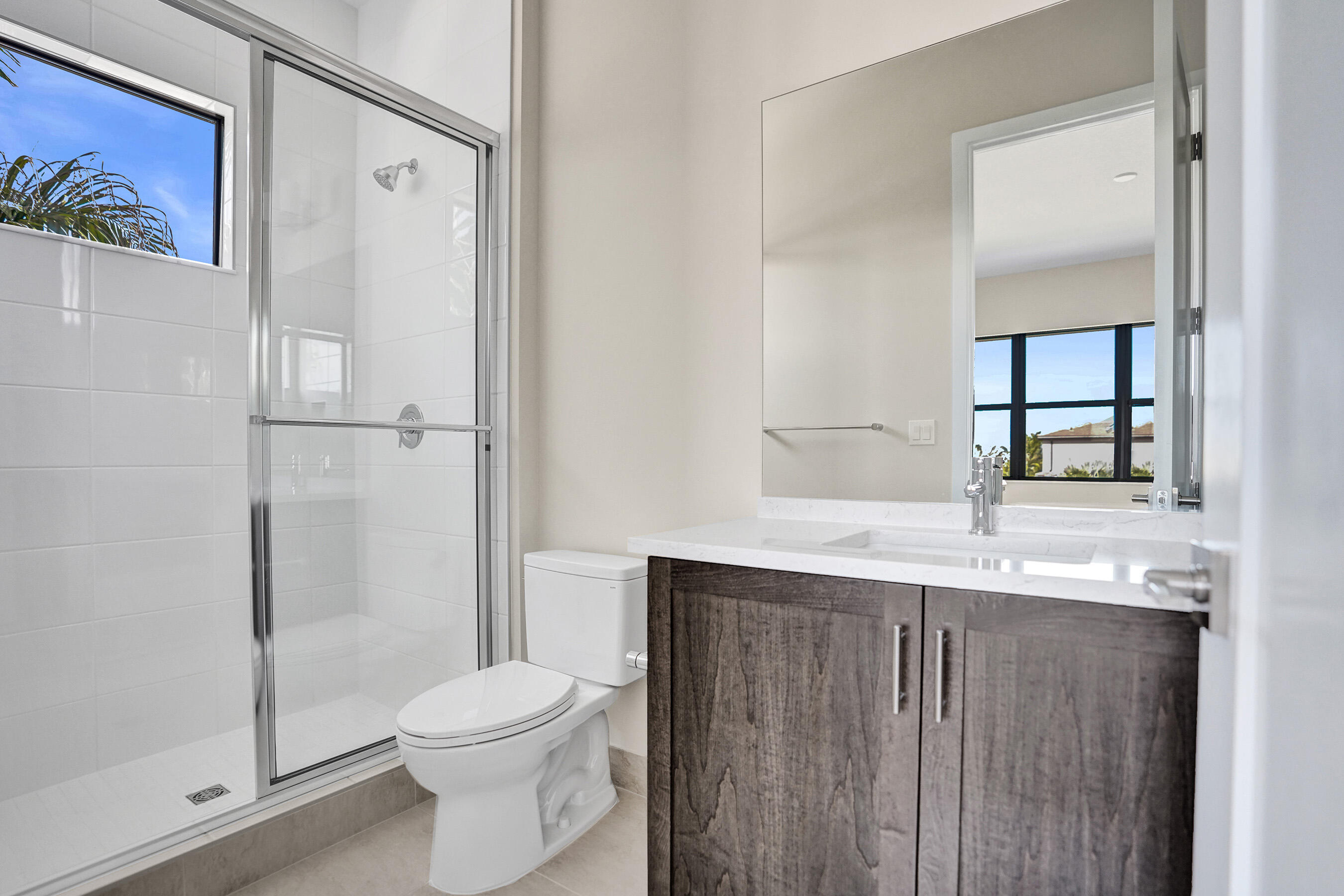 LOTUS EDGE - Residential