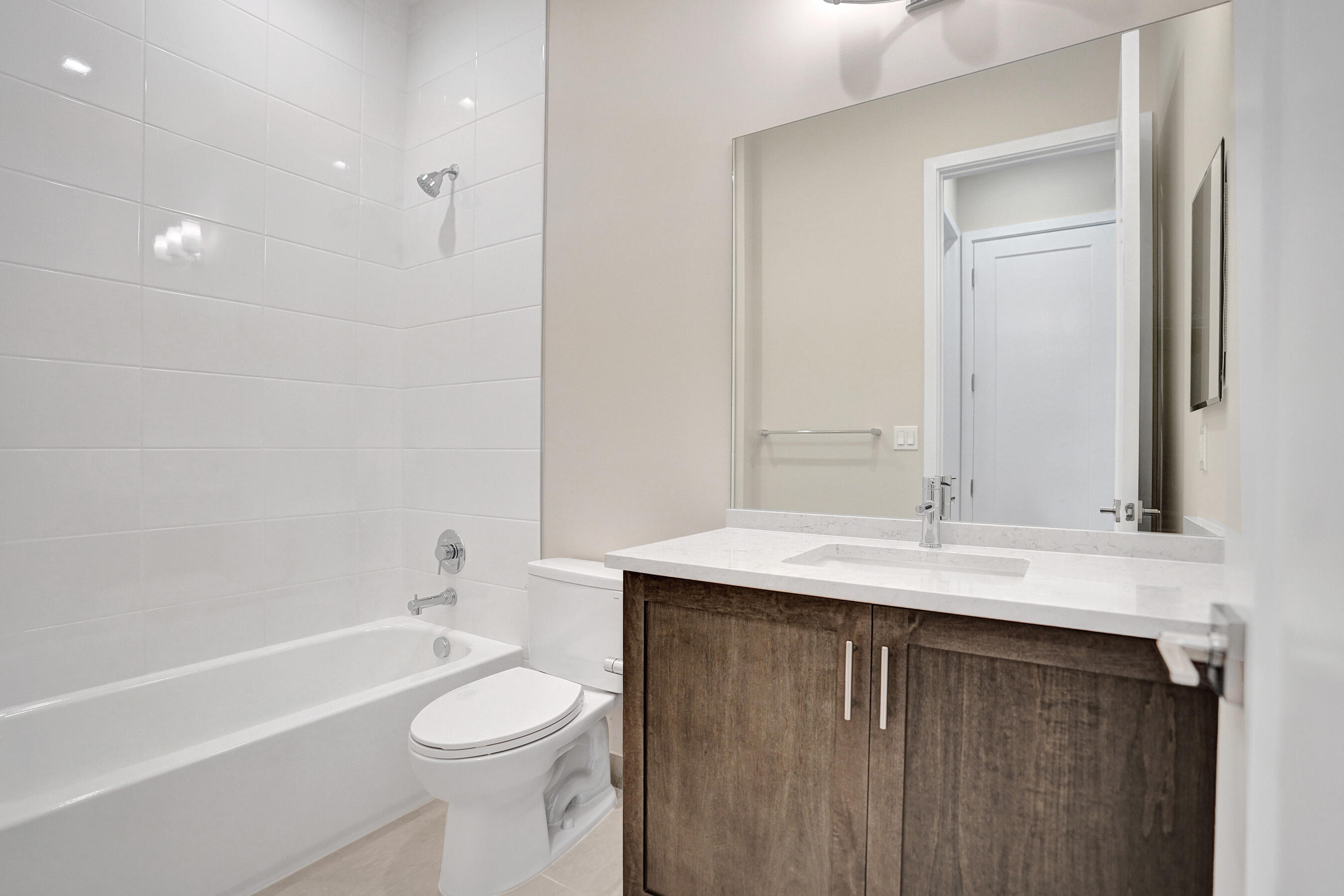 LOTUS EDGE - Residential