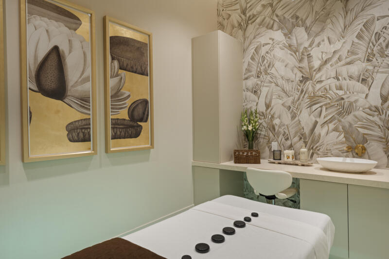 LOTUS EDGE - Residential