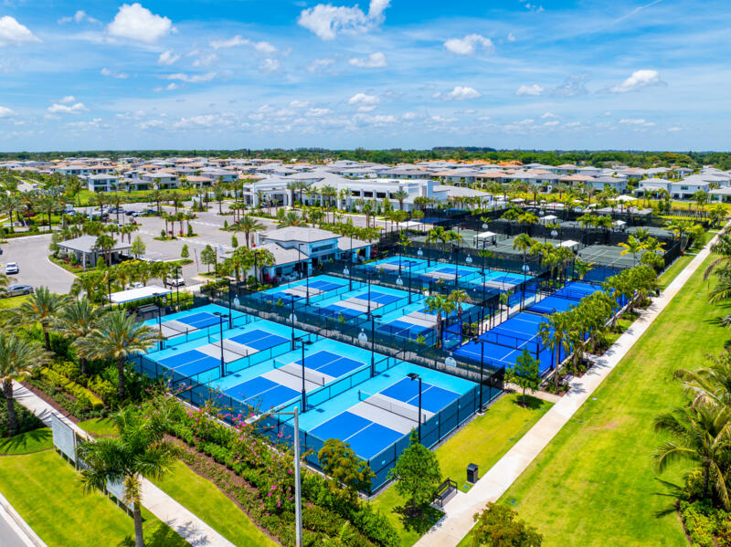 LOTUS EDGE - Residential