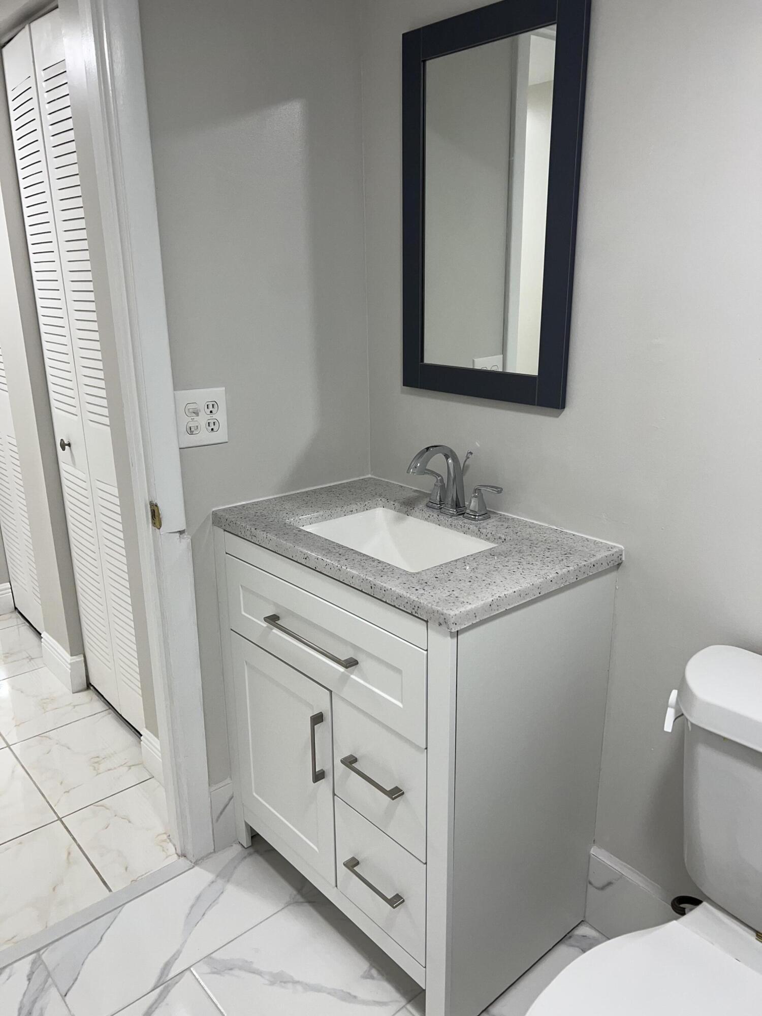 VILLAGES OF ORIOLE ABBEY CONDO - Residential