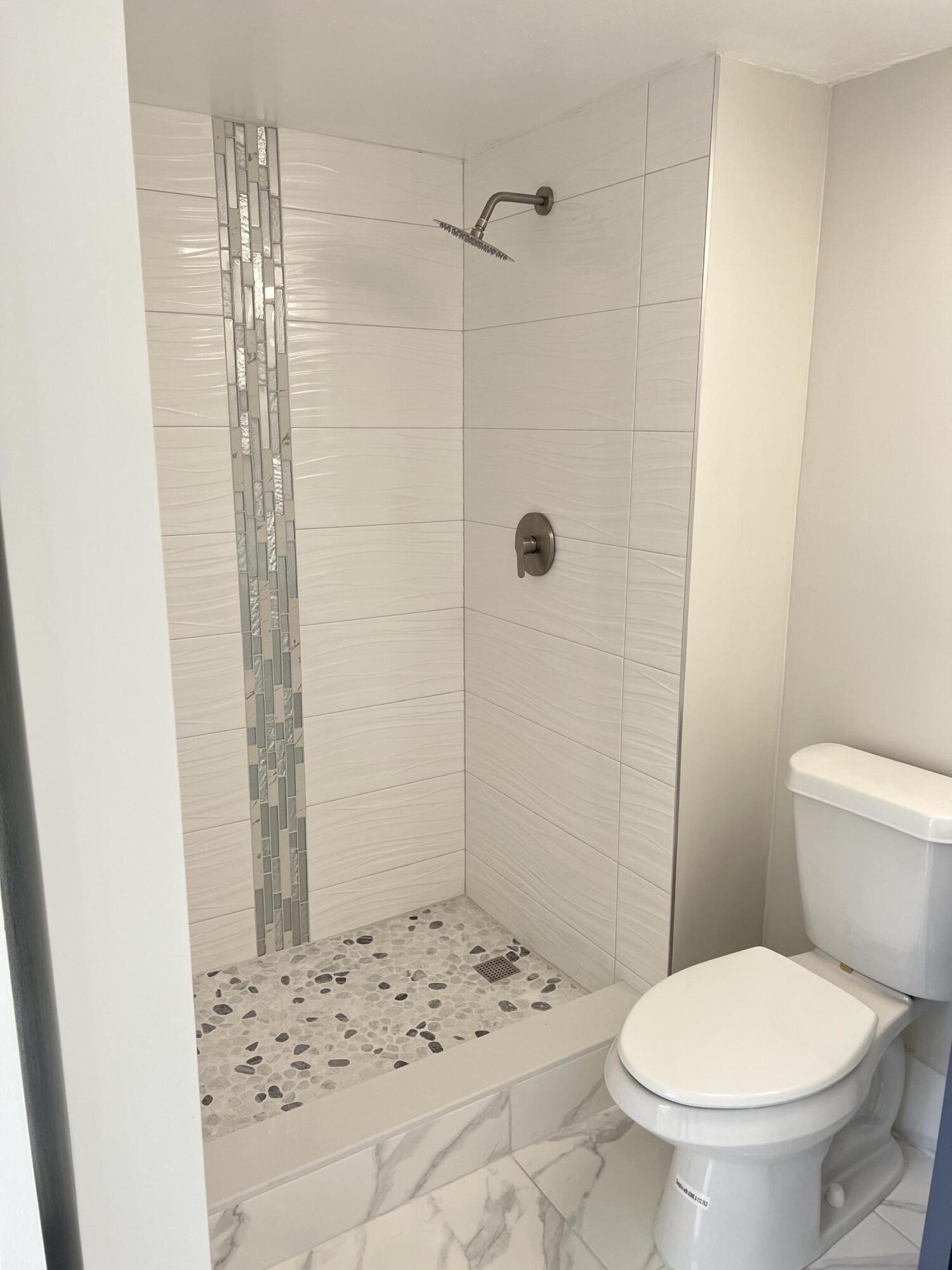 VILLAGES OF ORIOLE ABBEY CONDO - Residential