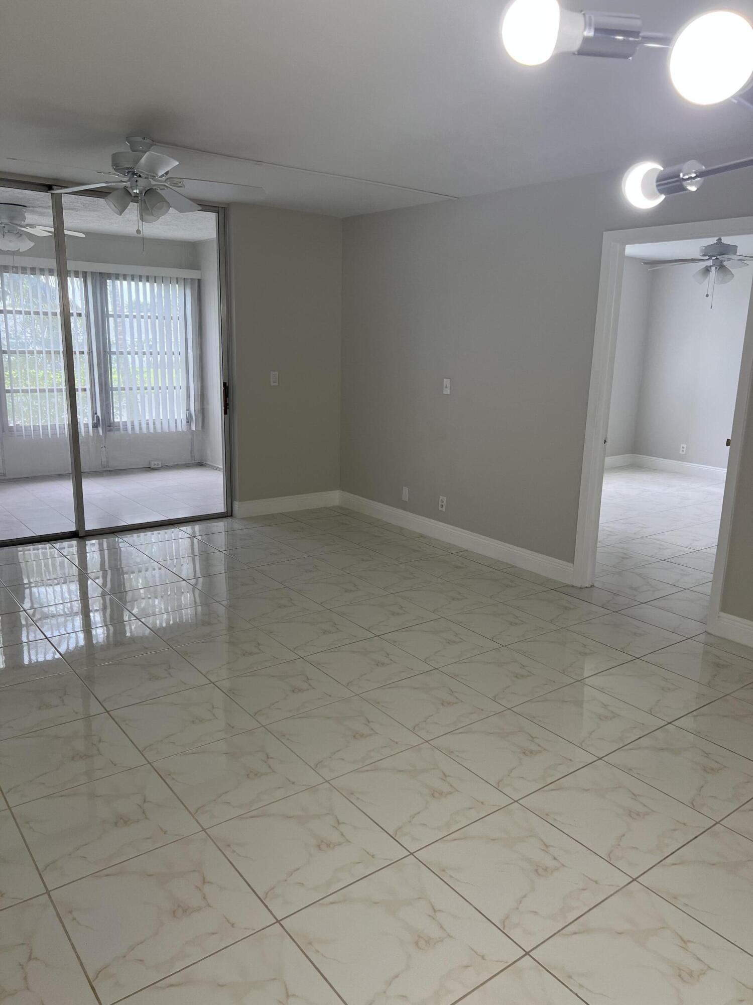 VILLAGES OF ORIOLE ABBEY CONDO - Residential