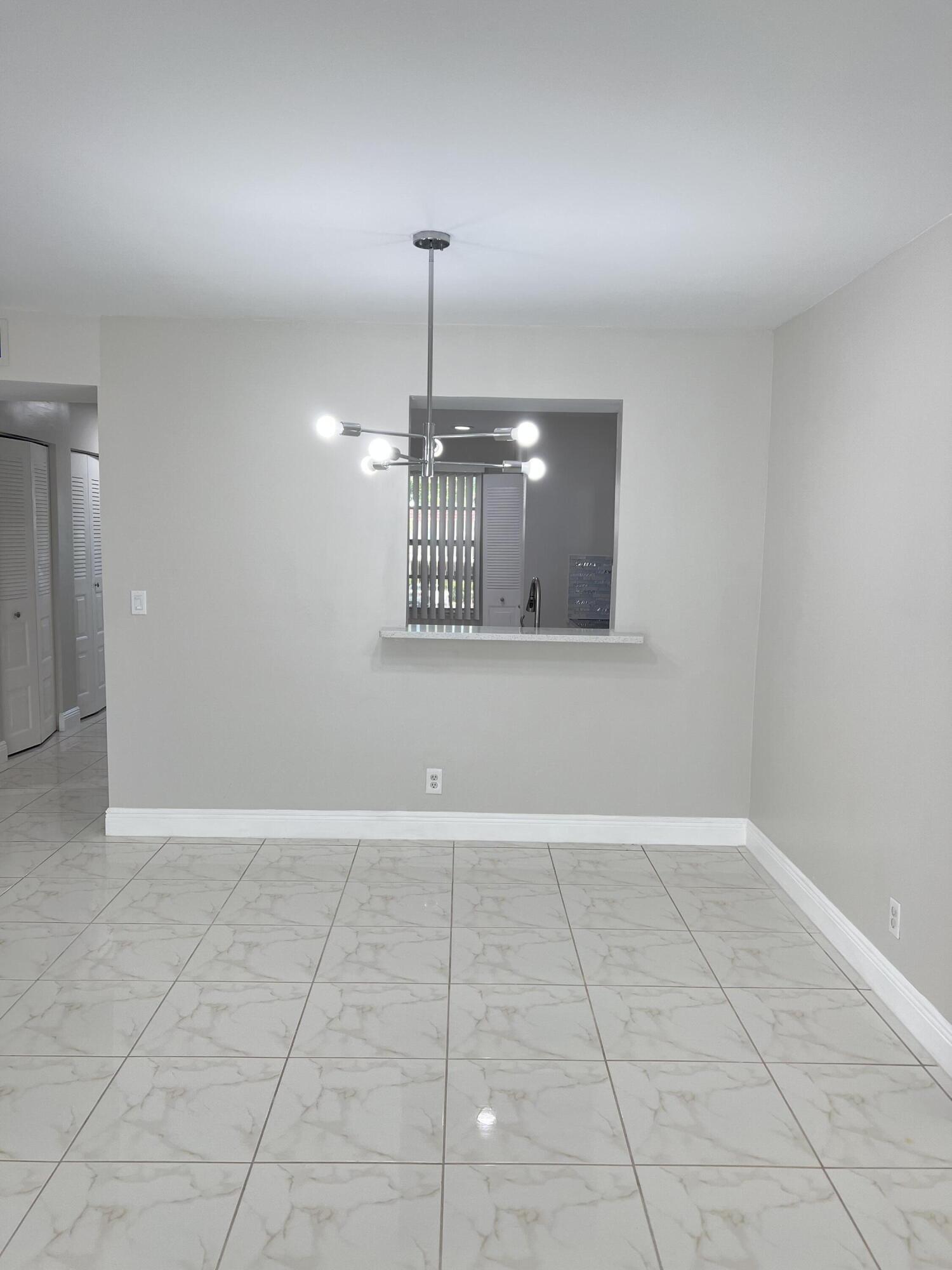 VILLAGES OF ORIOLE ABBEY CONDO - Residential