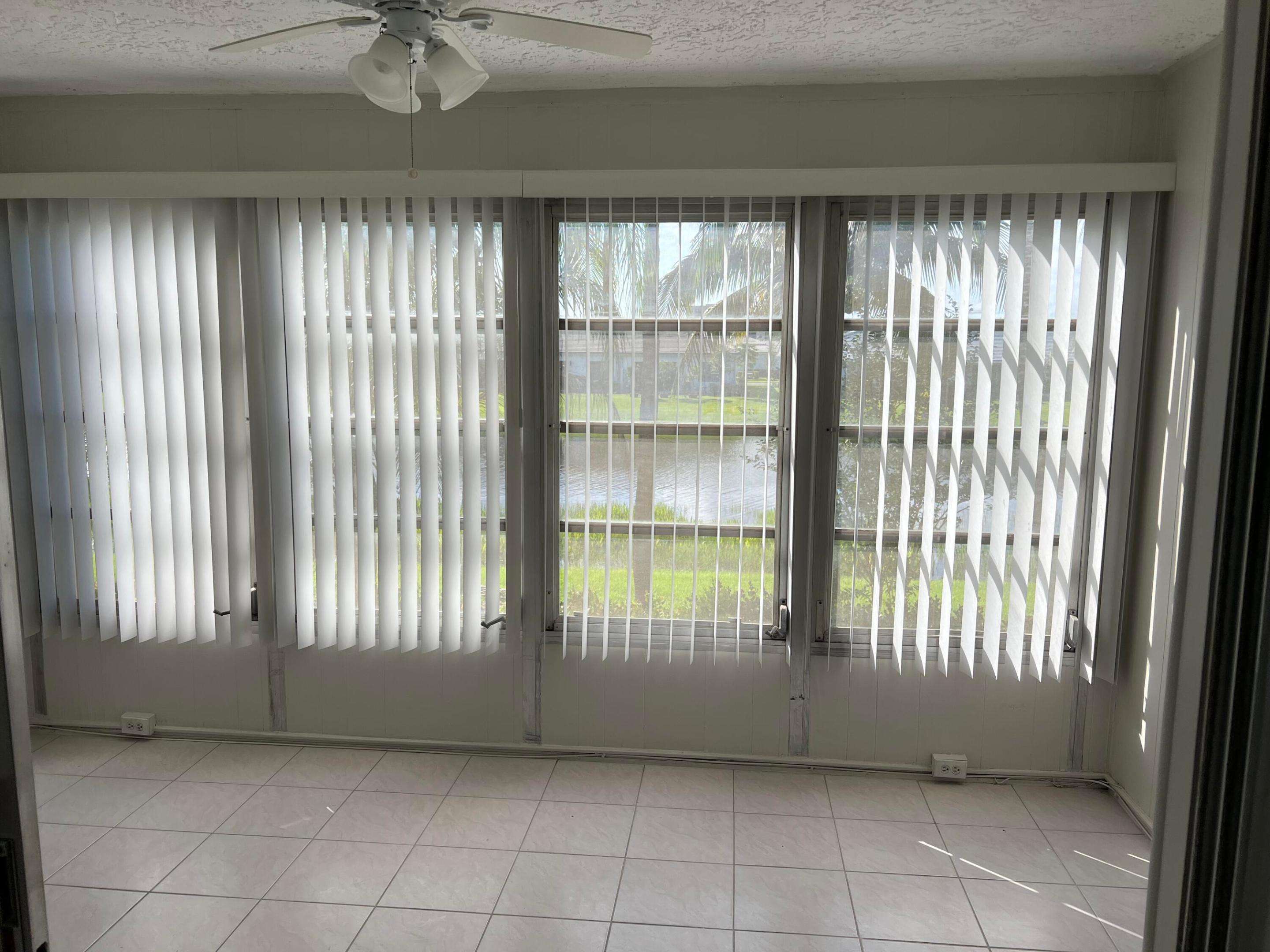 VILLAGES OF ORIOLE ABBEY CONDO - Residential