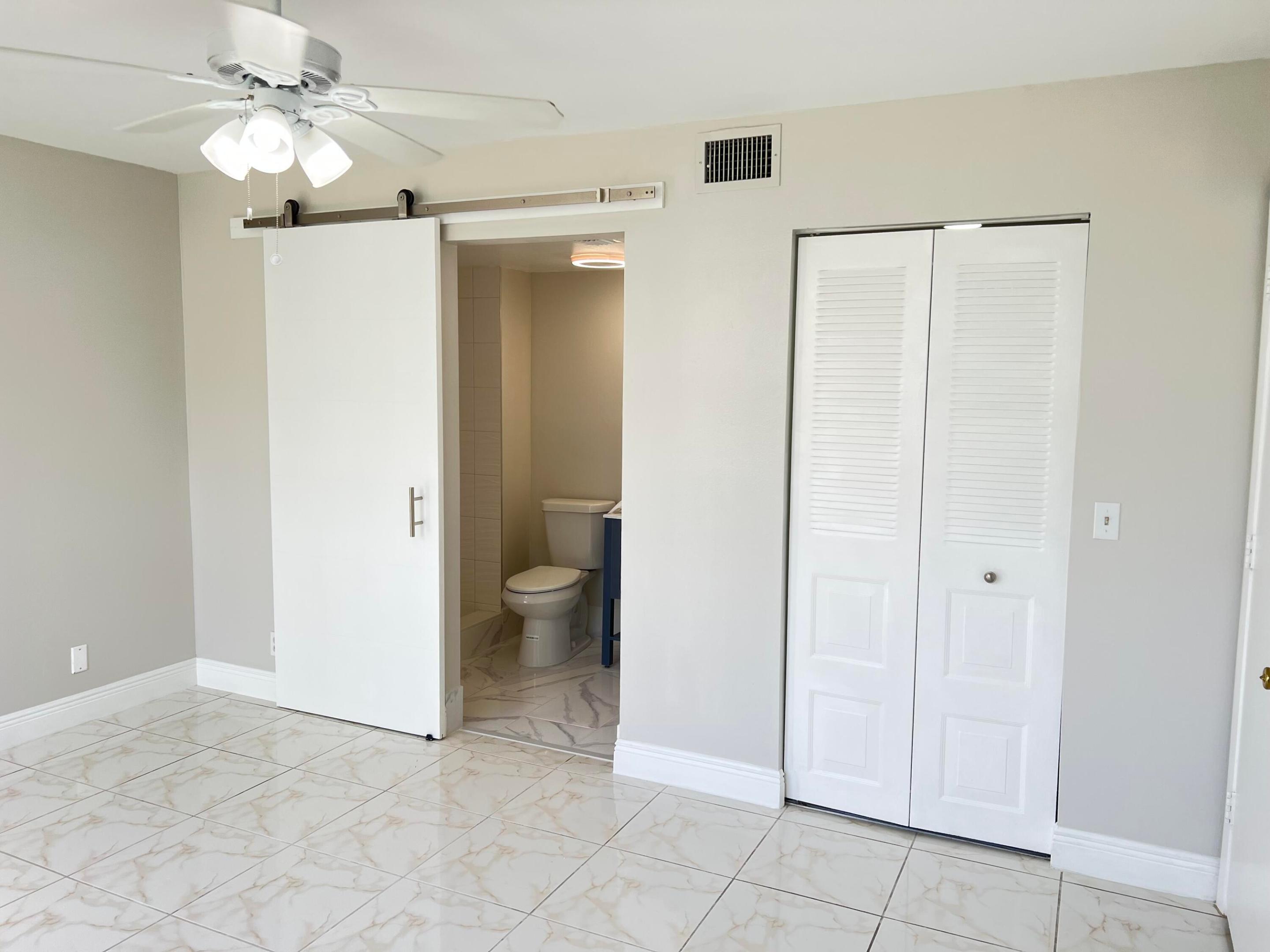 VILLAGES OF ORIOLE ABBEY CONDO - Residential