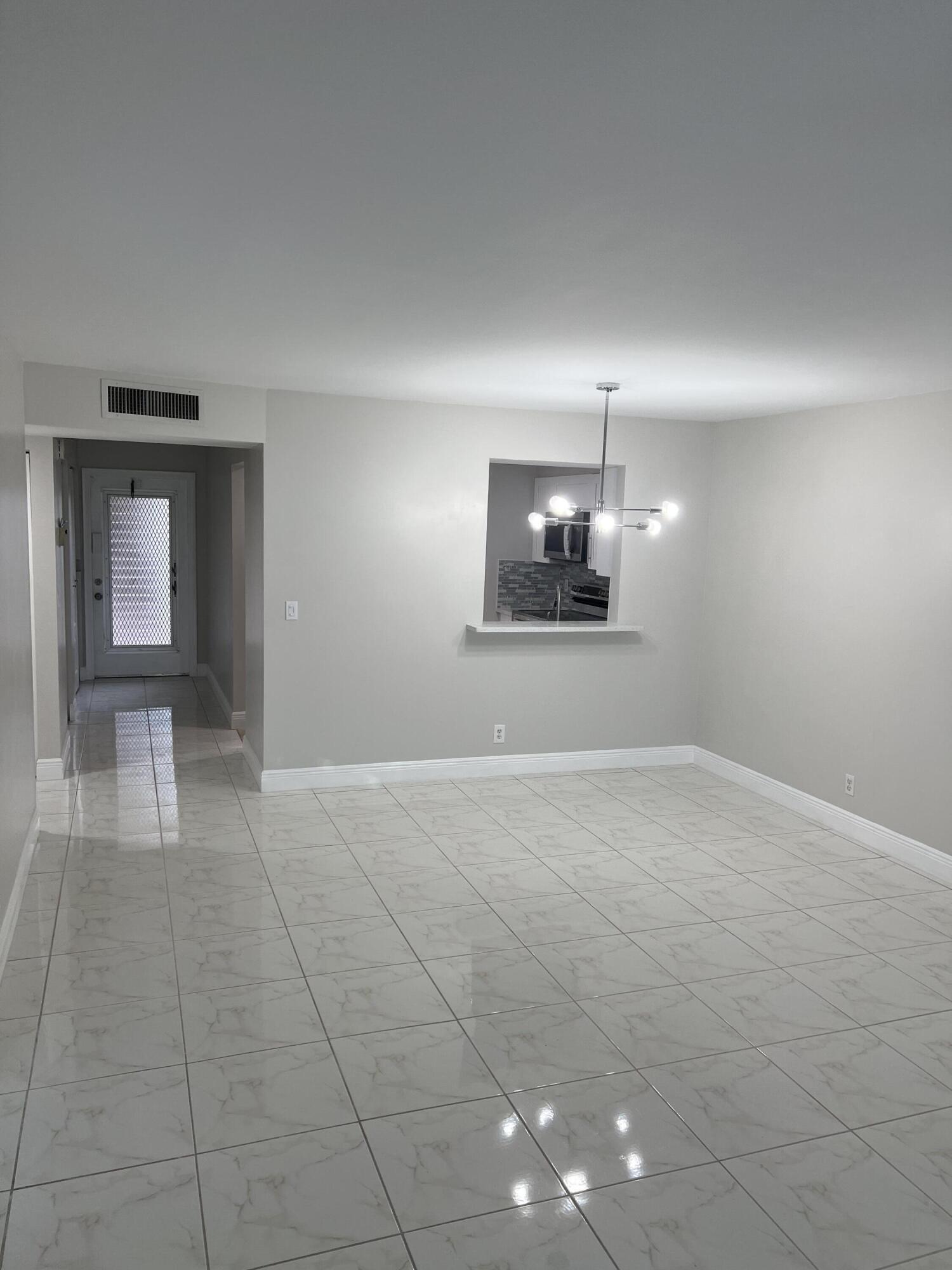 VILLAGES OF ORIOLE ABBEY CONDO - Residential