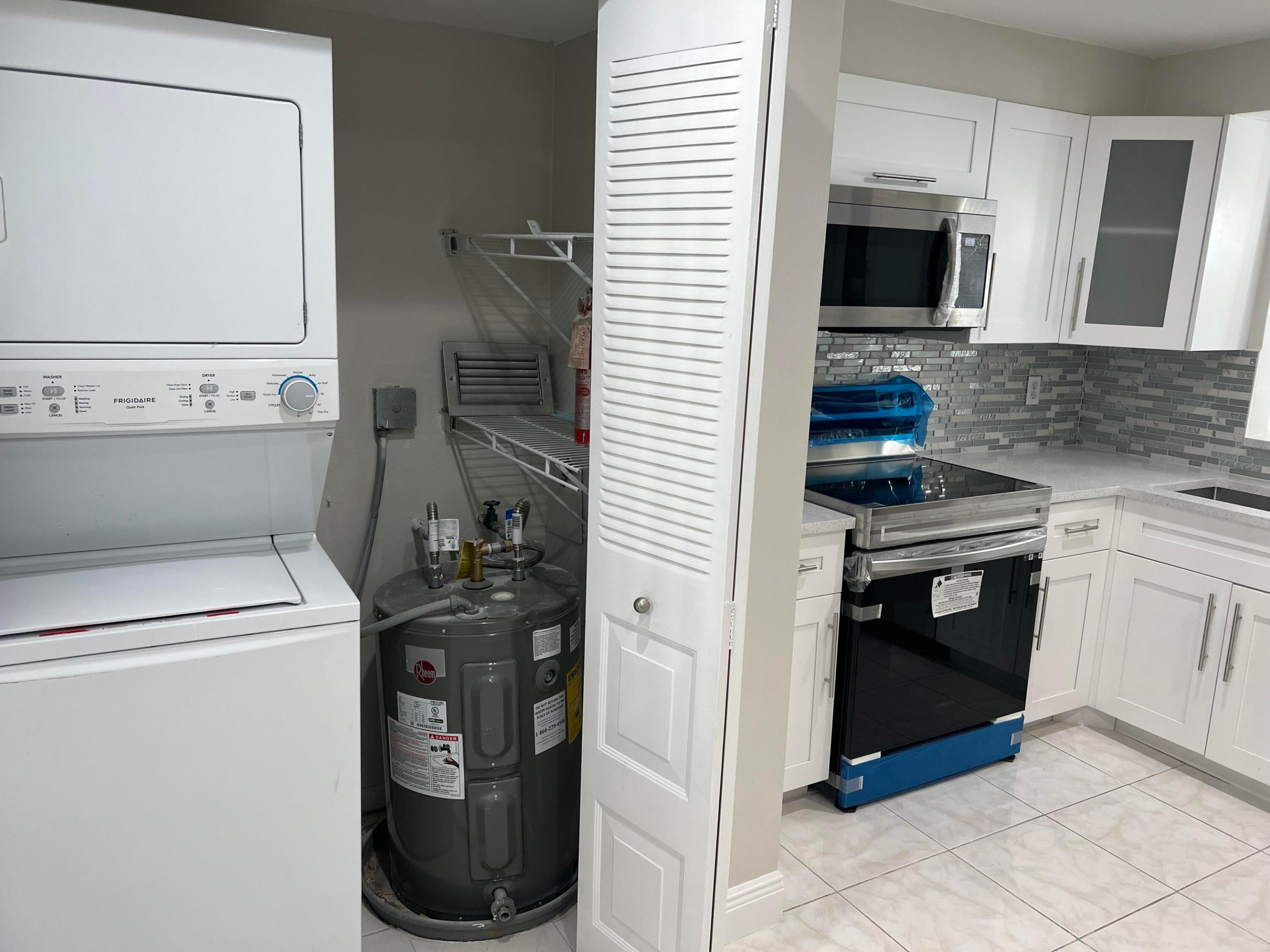 VILLAGES OF ORIOLE ABBEY CONDO - Residential