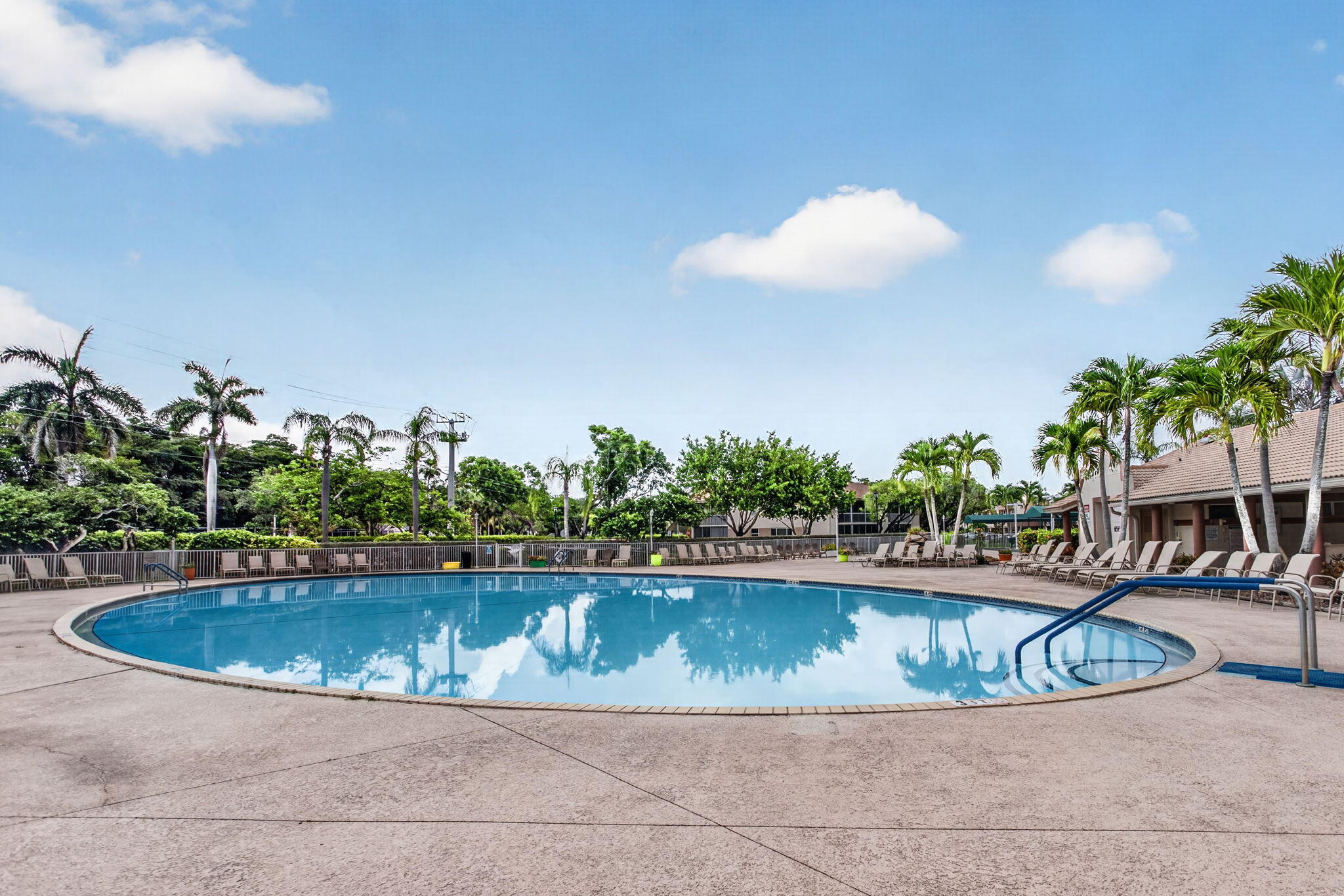 DEVON CONDOMINIUM - Residential