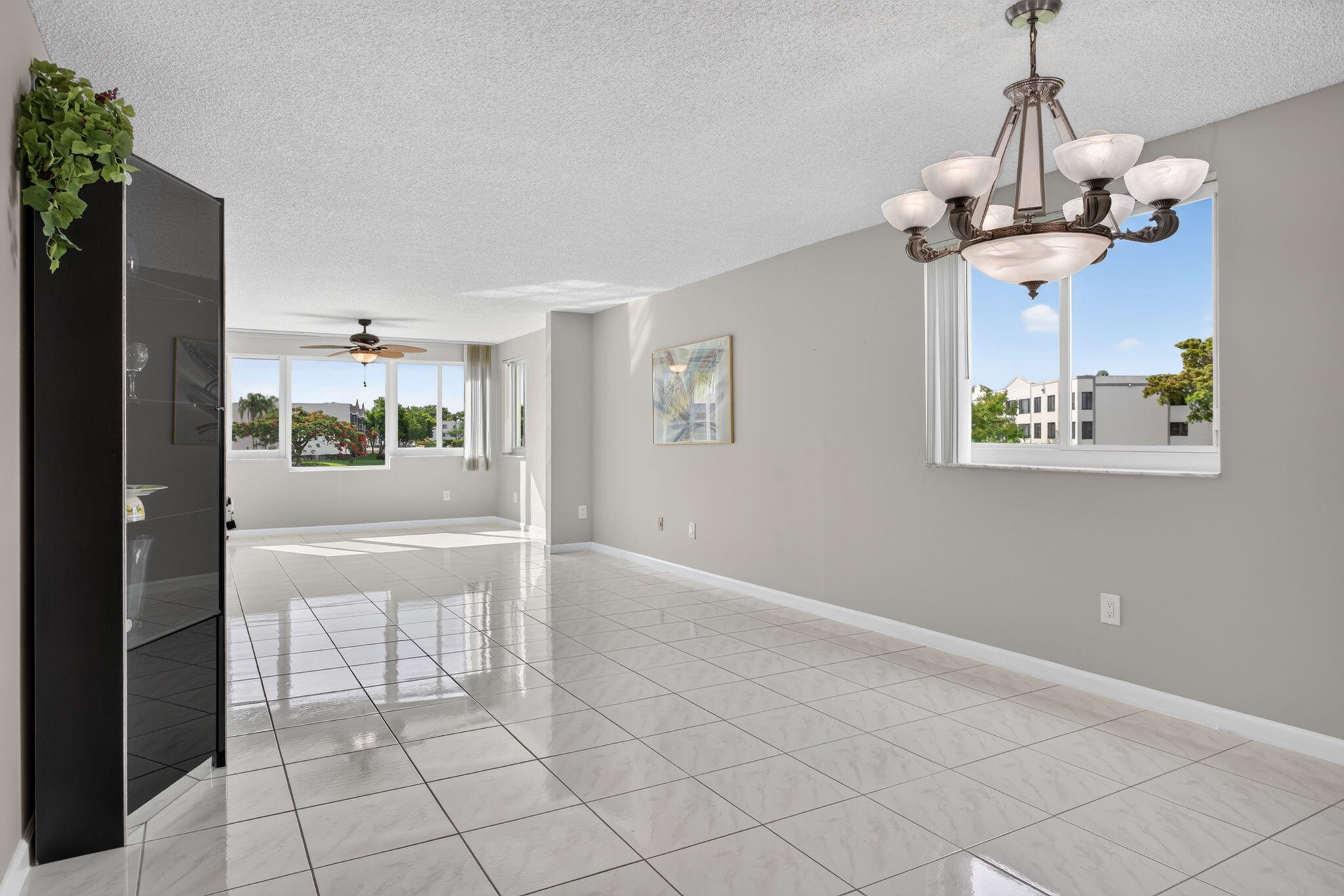 DEVON CONDOMINIUM - Residential