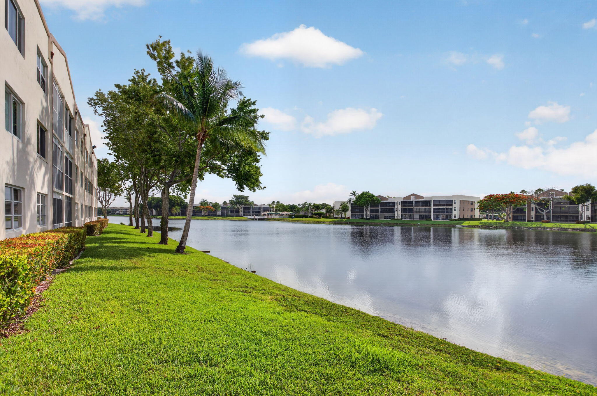 DEVON CONDOMINIUM - Residential