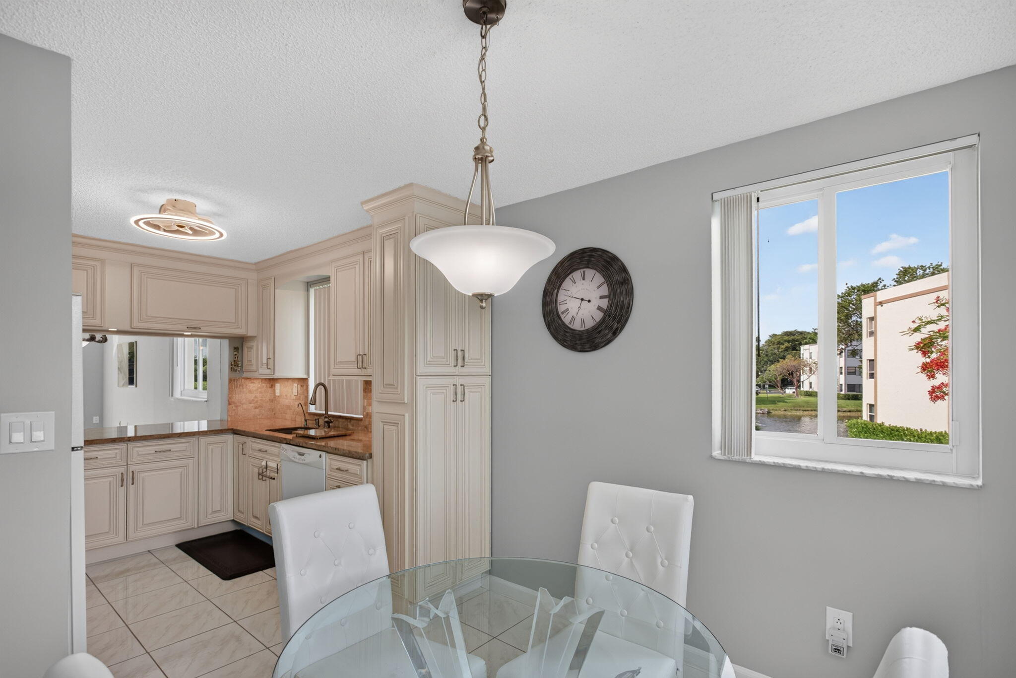 DEVON CONDOMINIUM - Residential