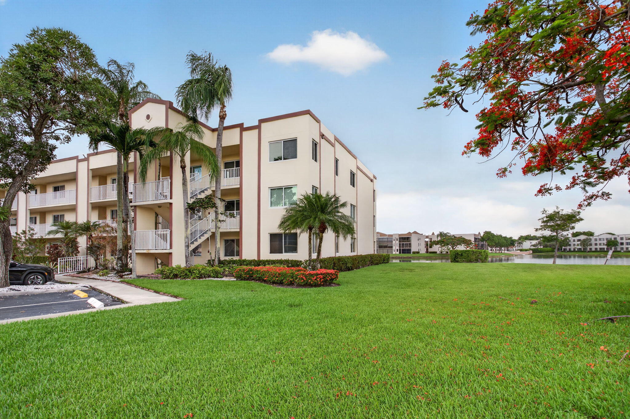 DEVON CONDOMINIUM - Residential