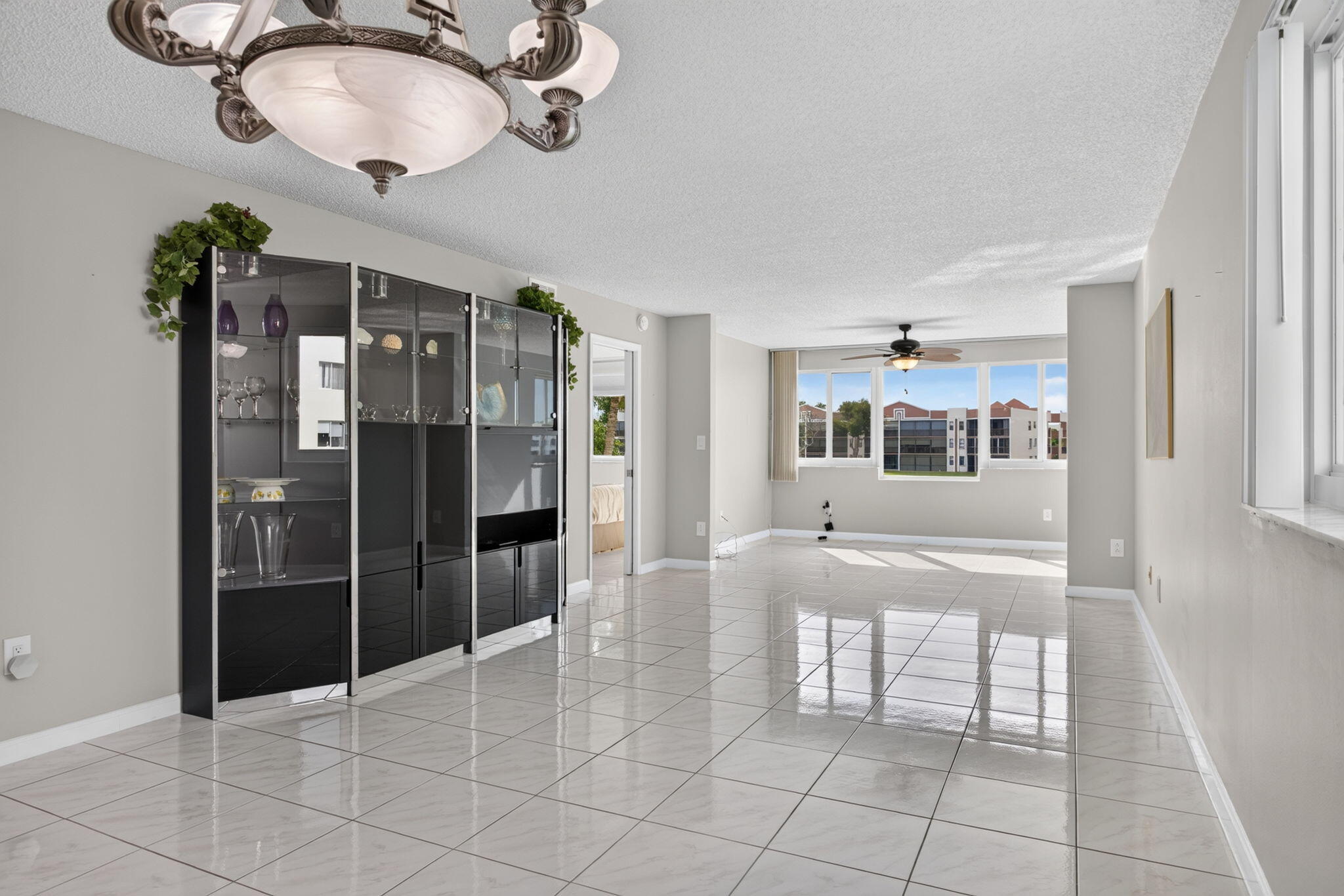 DEVON CONDOMINIUM - Residential
