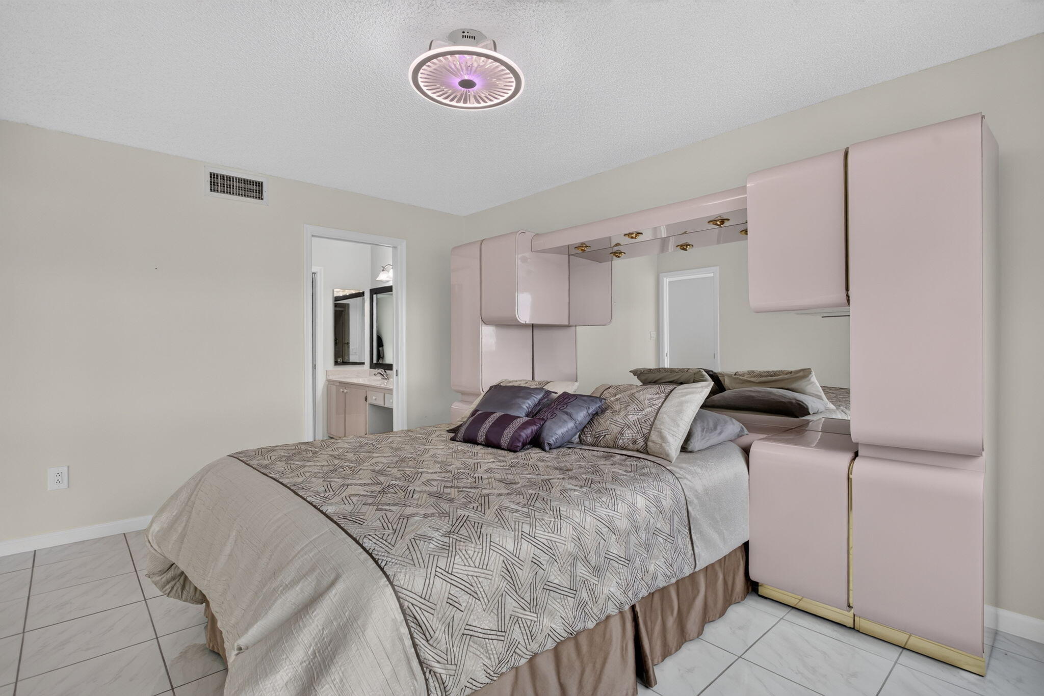 DEVON CONDOMINIUM - Residential