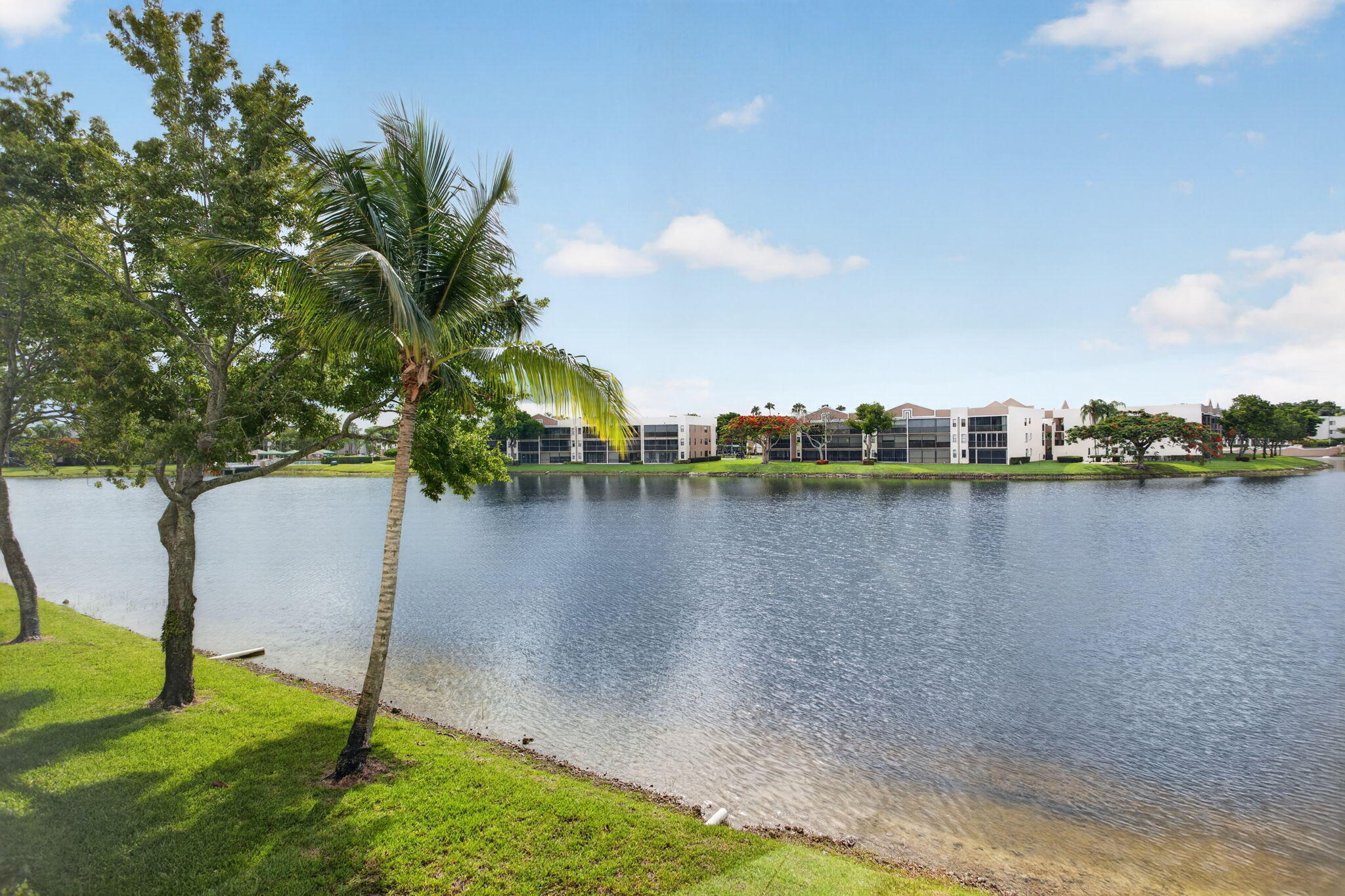 DEVON CONDOMINIUM - Residential