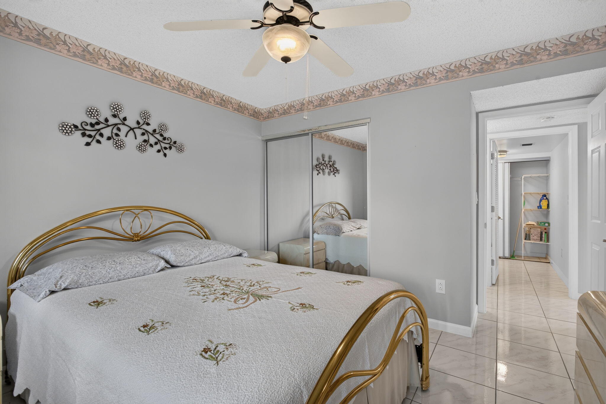 DEVON CONDOMINIUM - Residential