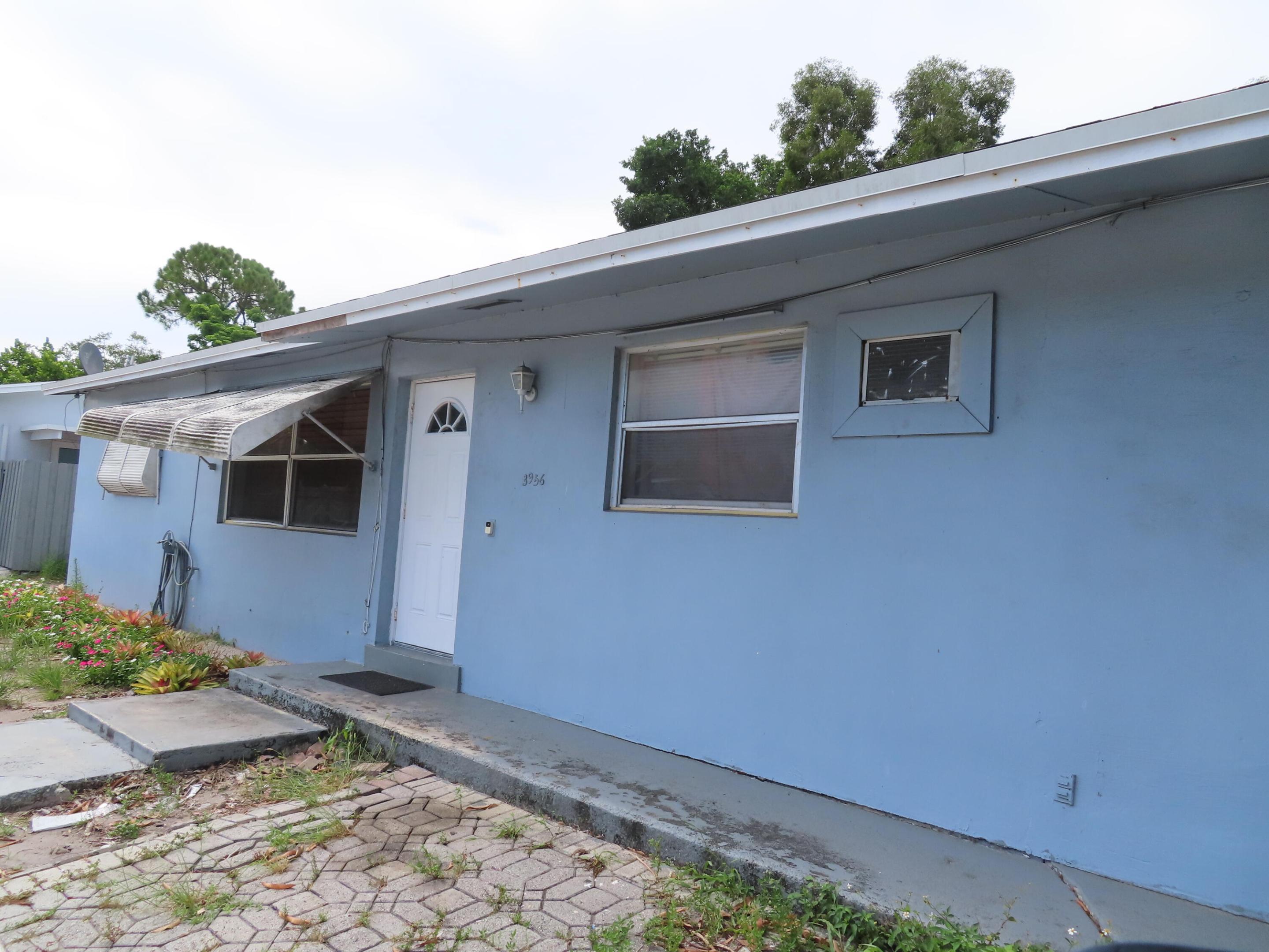 PALM BEACH FARMS CO 7 - Residential